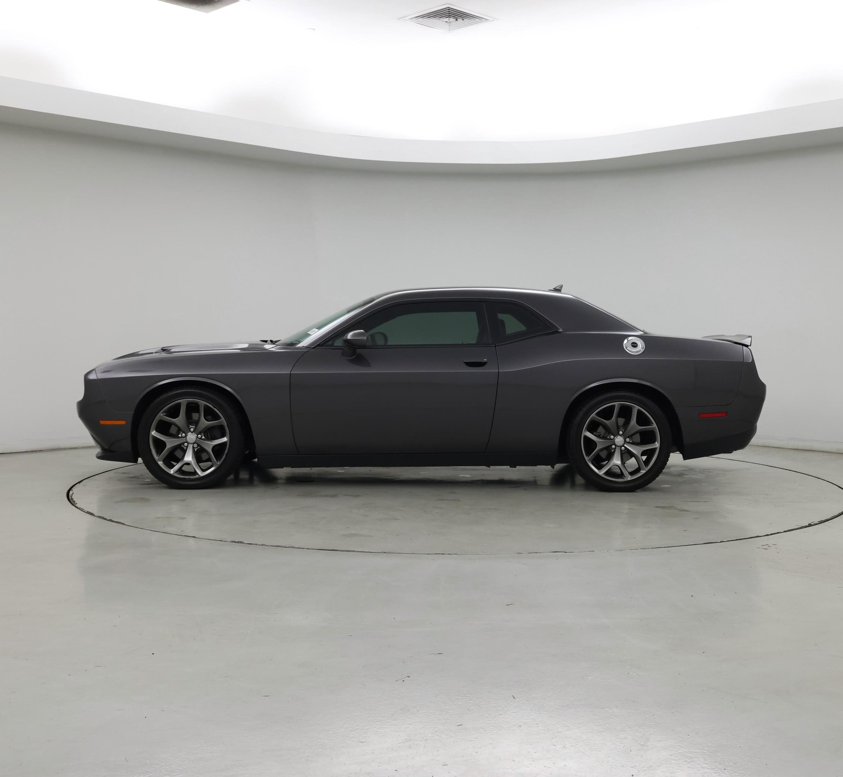 Thumbnail: 2016 Dodge Challenger - 3