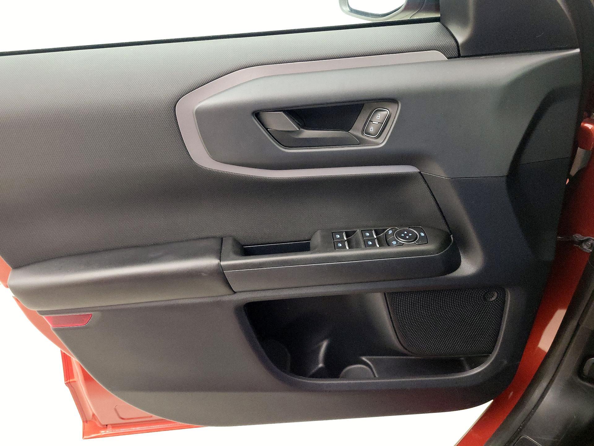 Thumbnail: 2023 Ford Bronco Sport - 12