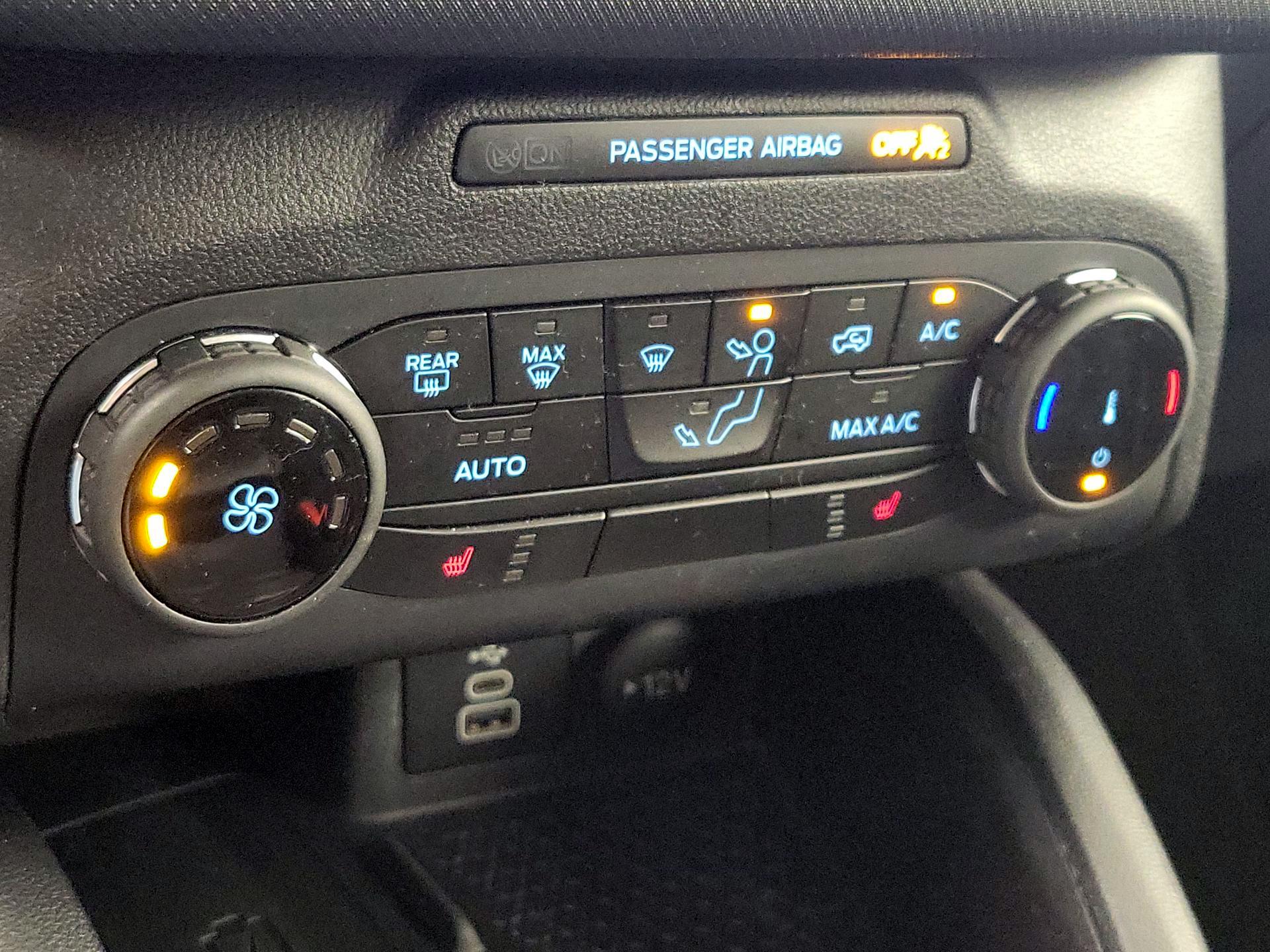 Thumbnail: 2023 Ford Bronco Sport - 16