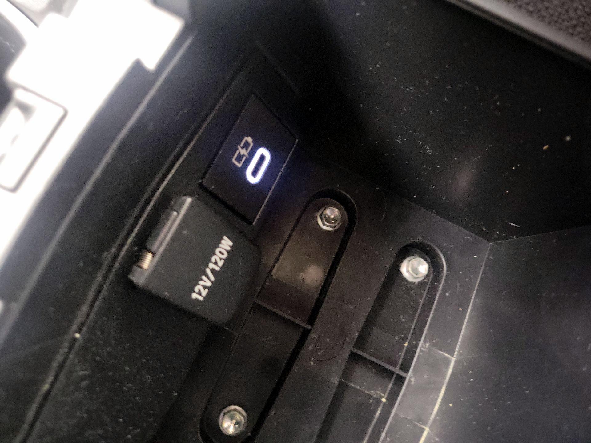 Thumbnail: 2023 Toyota Corolla - 18