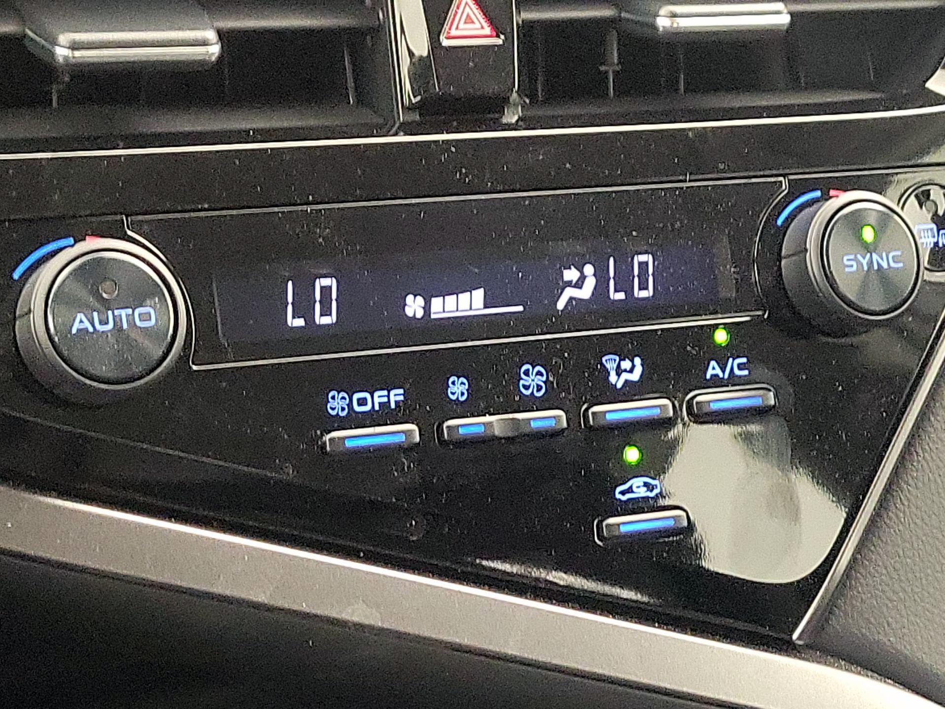 Thumbnail: 2024 Toyota Camry - 16