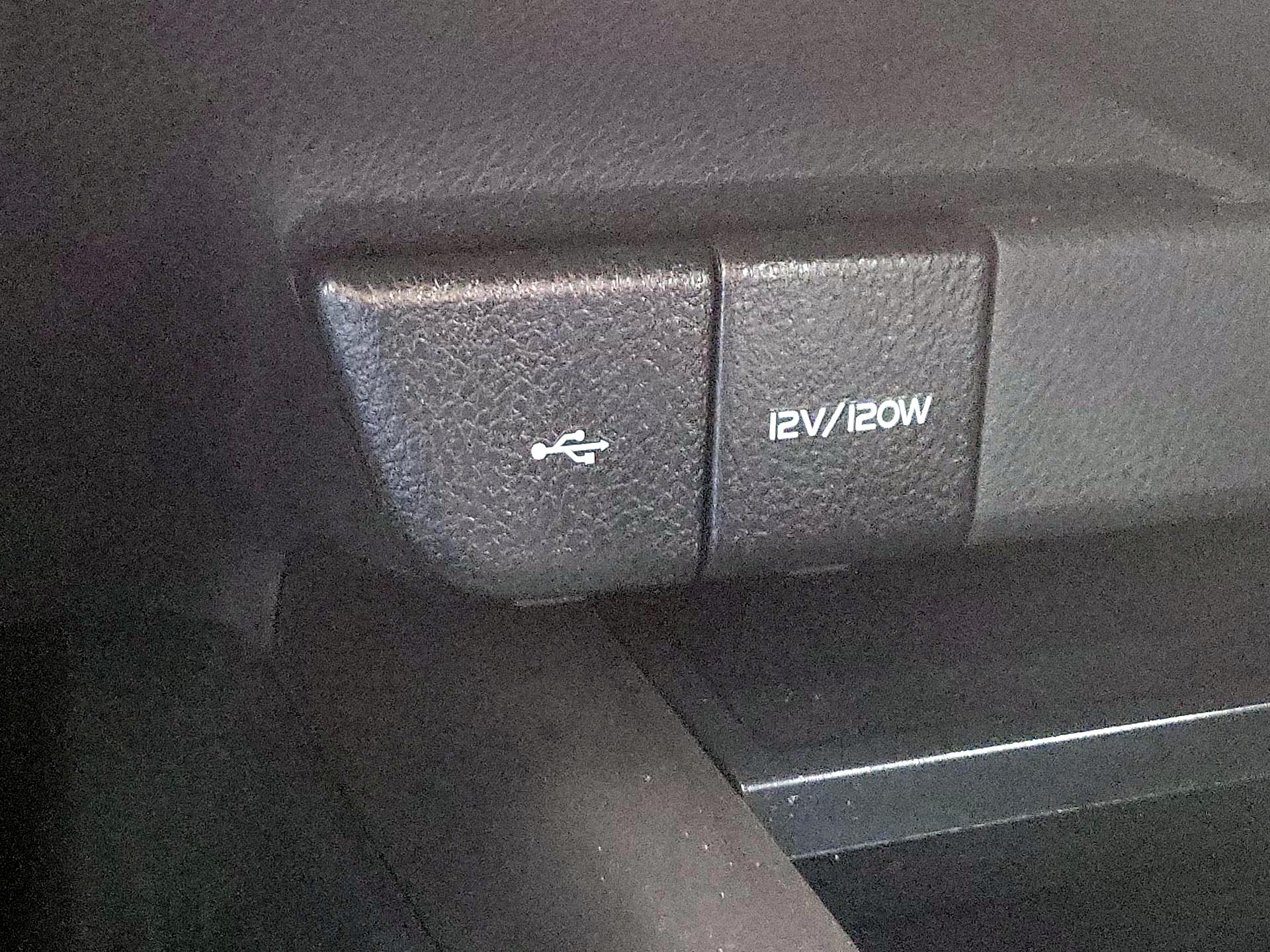 Thumbnail: 2023 Toyota Camry - 18