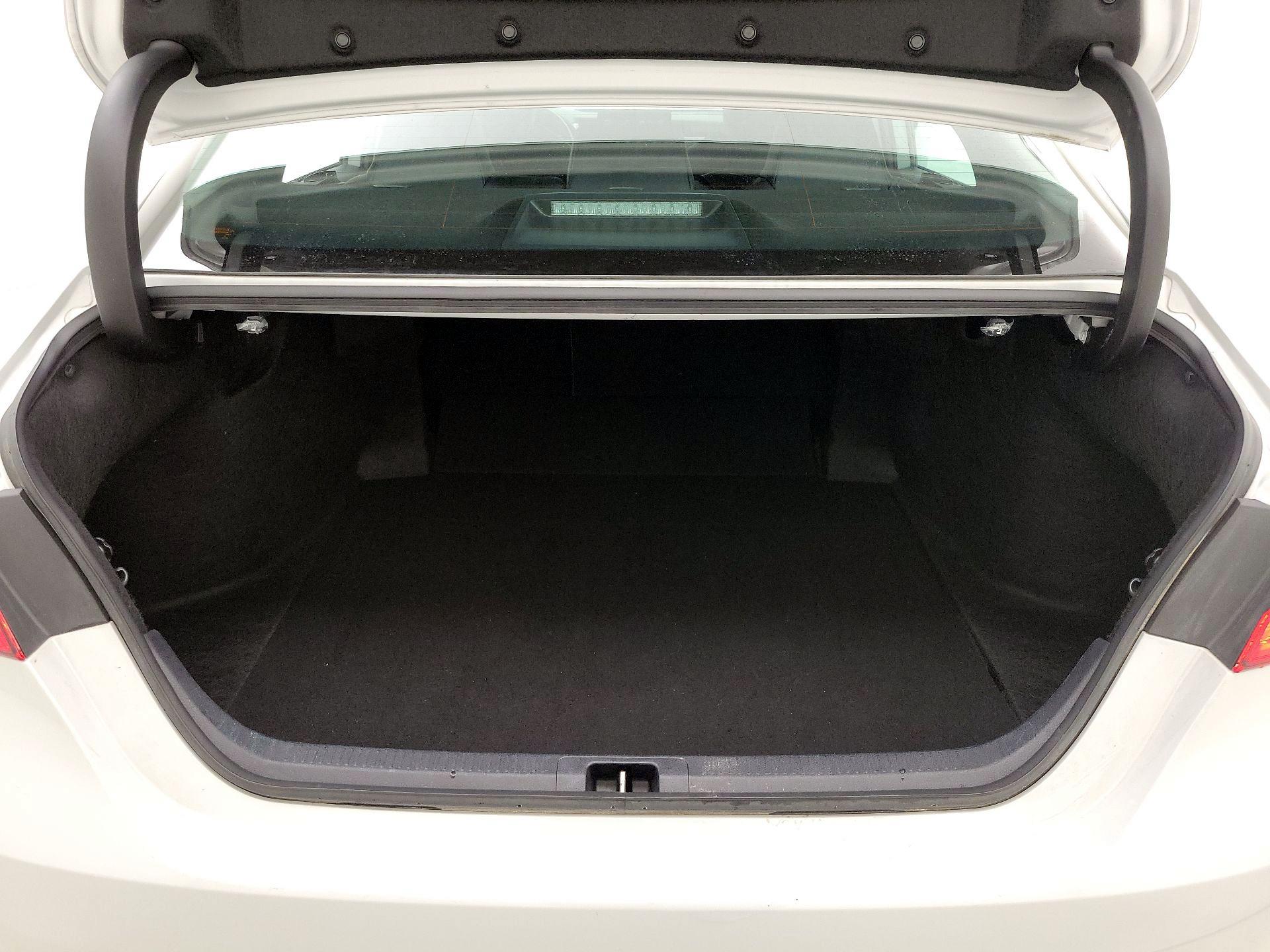 Thumbnail: 2023 Toyota Camry - 20