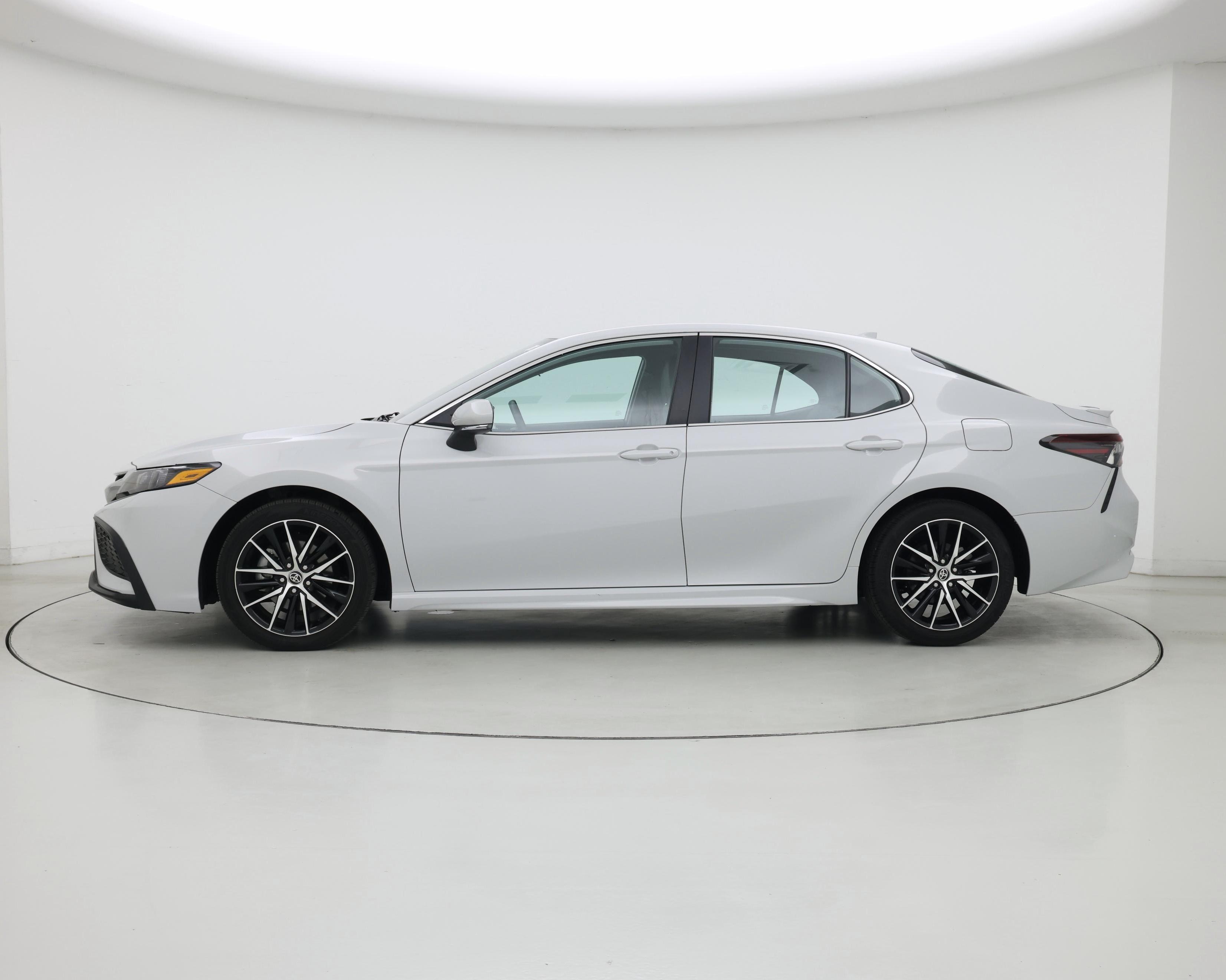 Thumbnail: 2023 Toyota Camry - 3