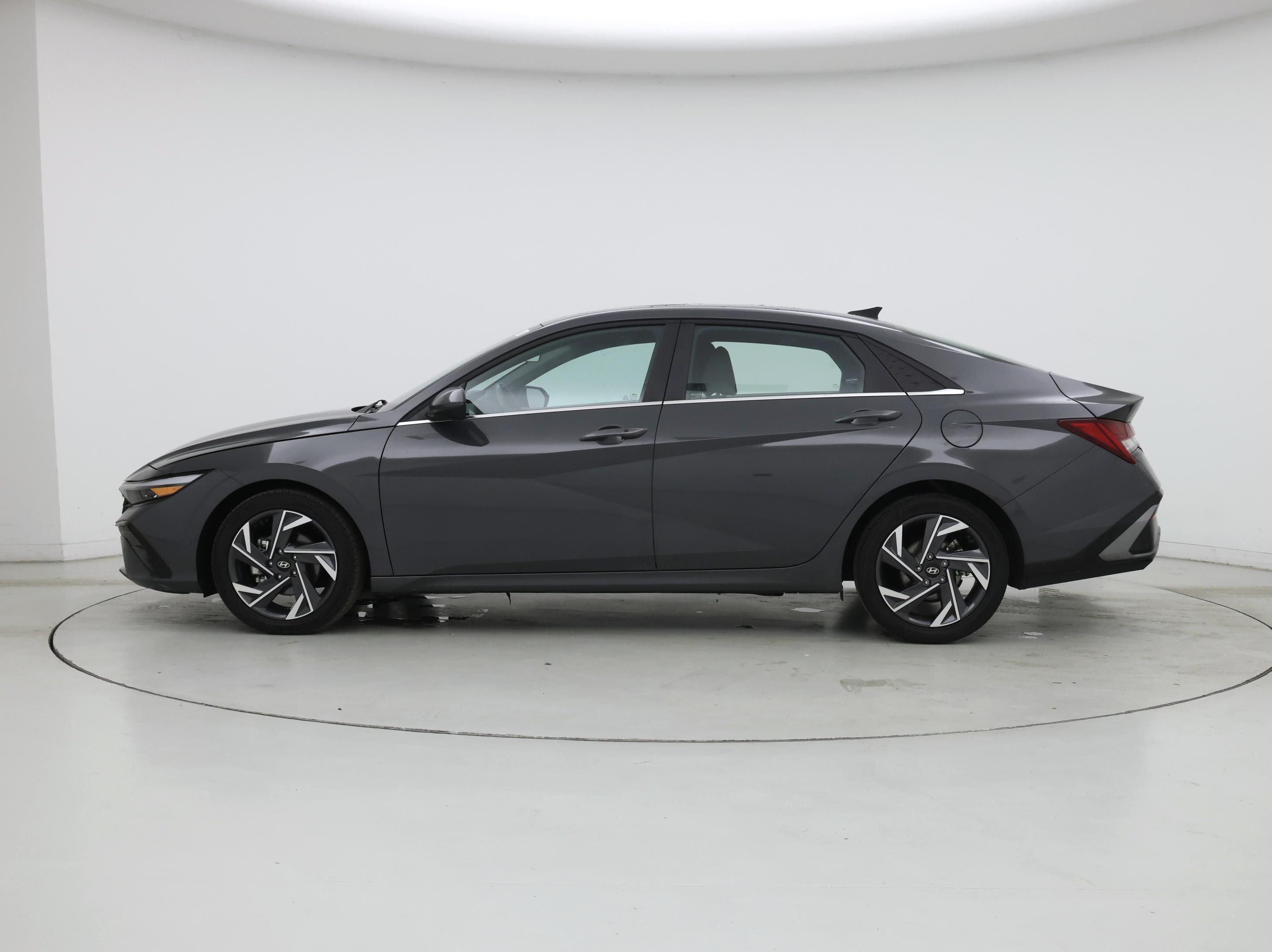 Thumbnail: 2025 Hyundai Elantra - 3