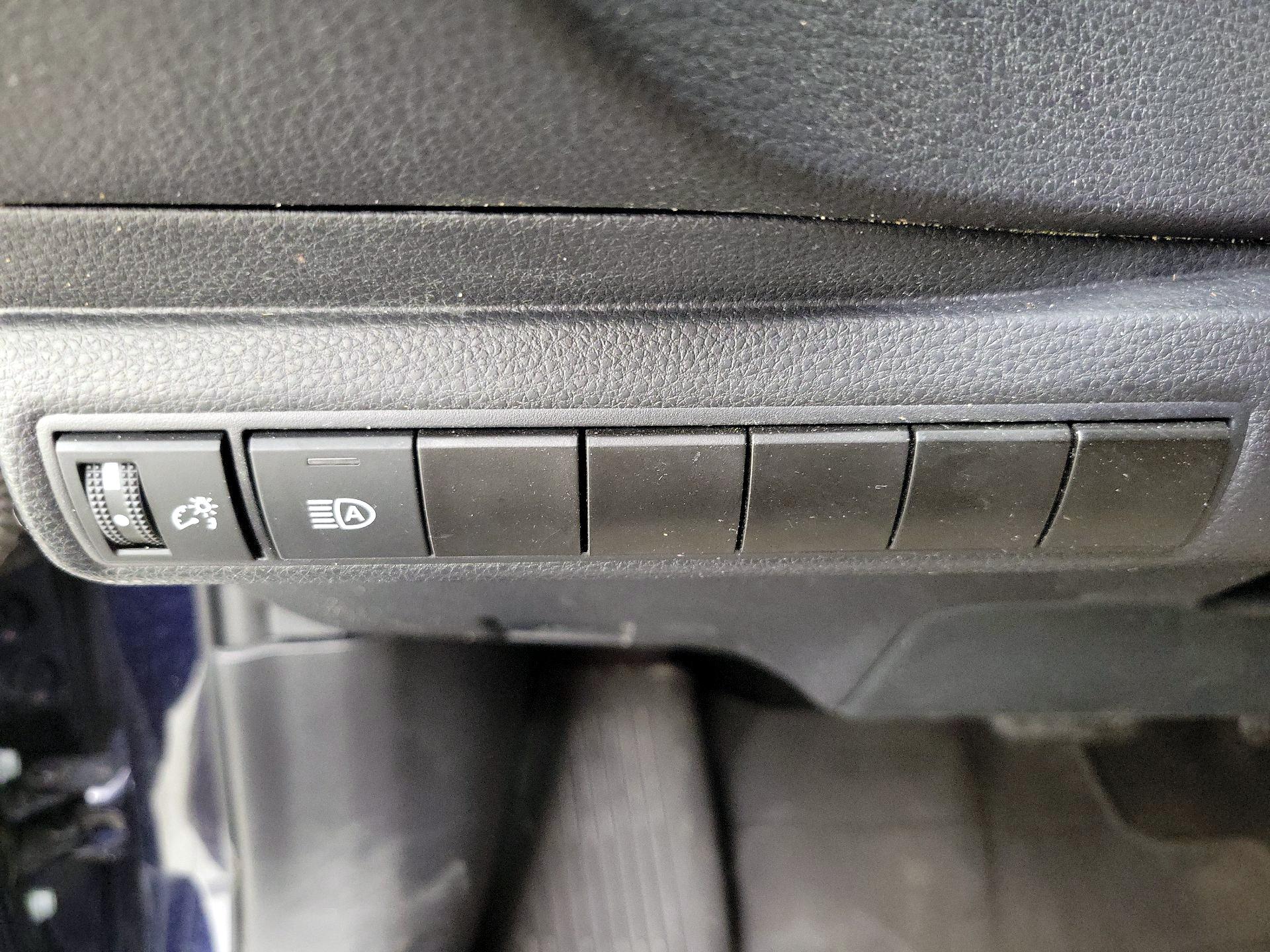 Thumbnail: 2024 Toyota Corolla - 13