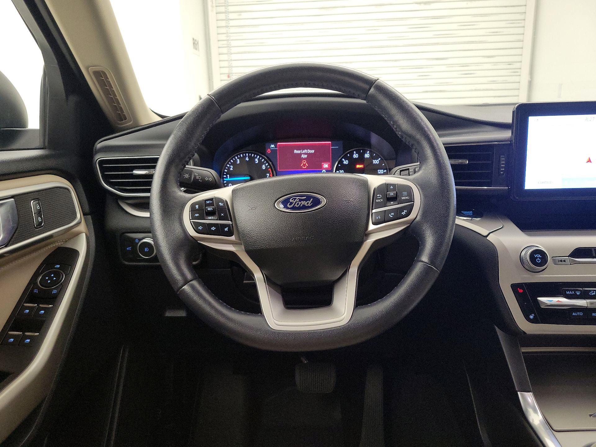 Thumbnail: 2022 Ford Explorer - 10