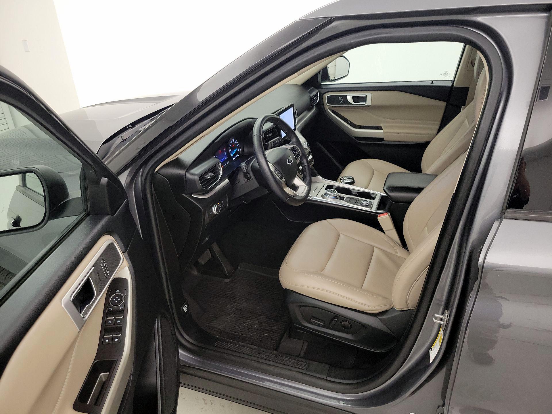 Thumbnail: 2022 Ford Explorer - 11