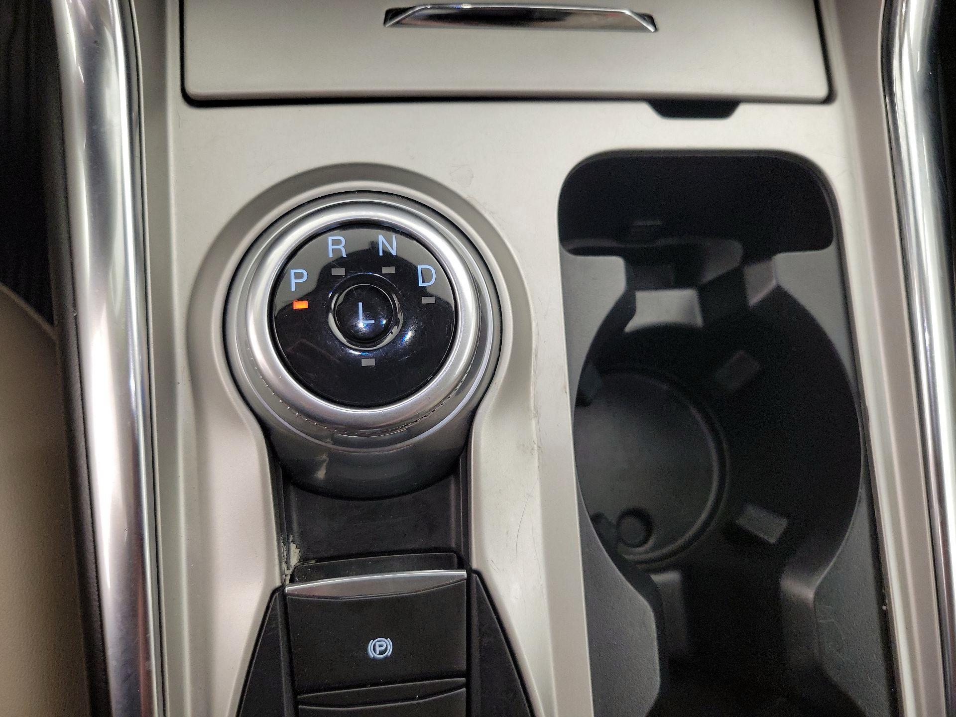 Thumbnail: 2022 Ford Explorer - 18