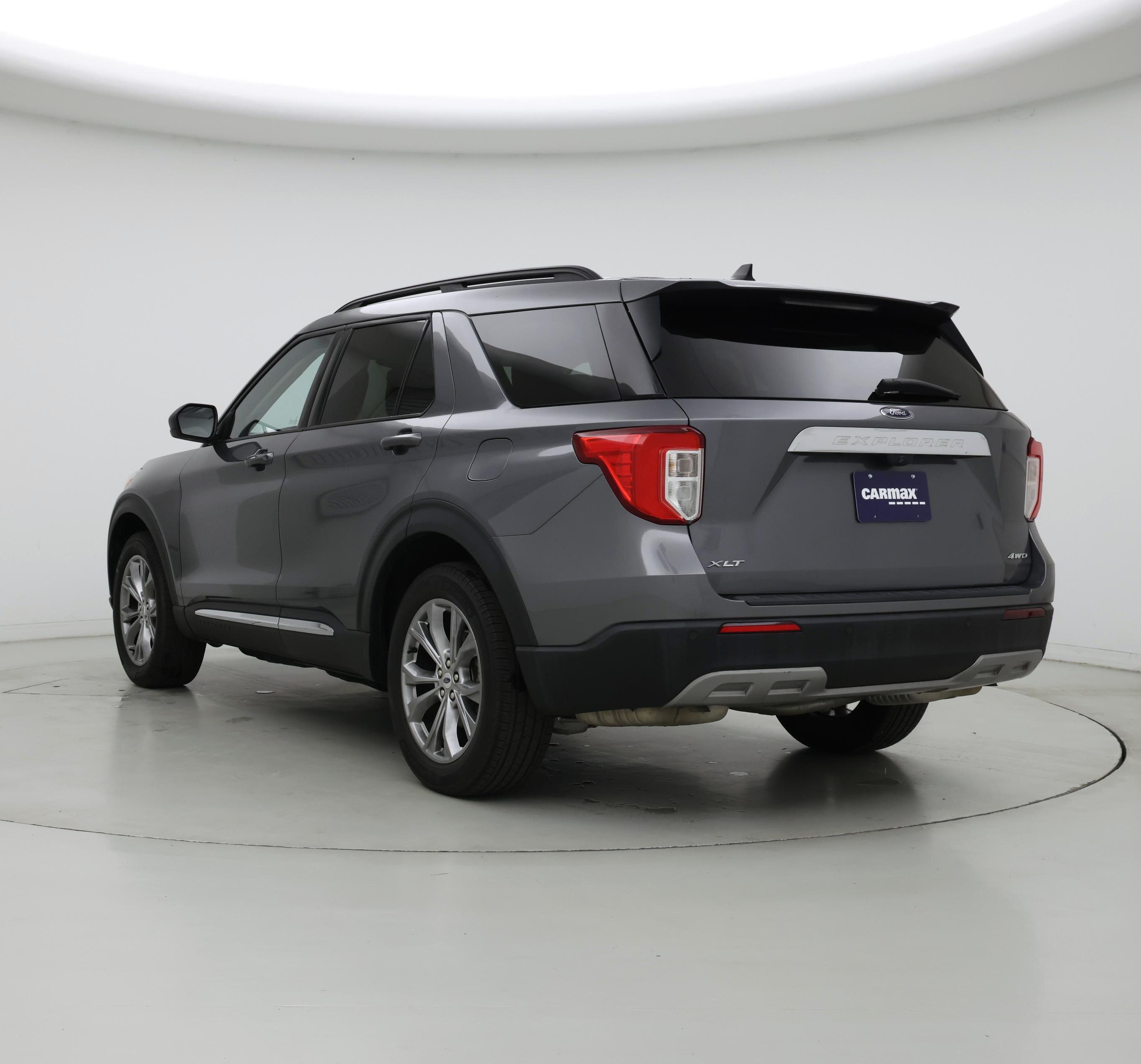 Thumbnail: 2022 Ford Explorer - 2