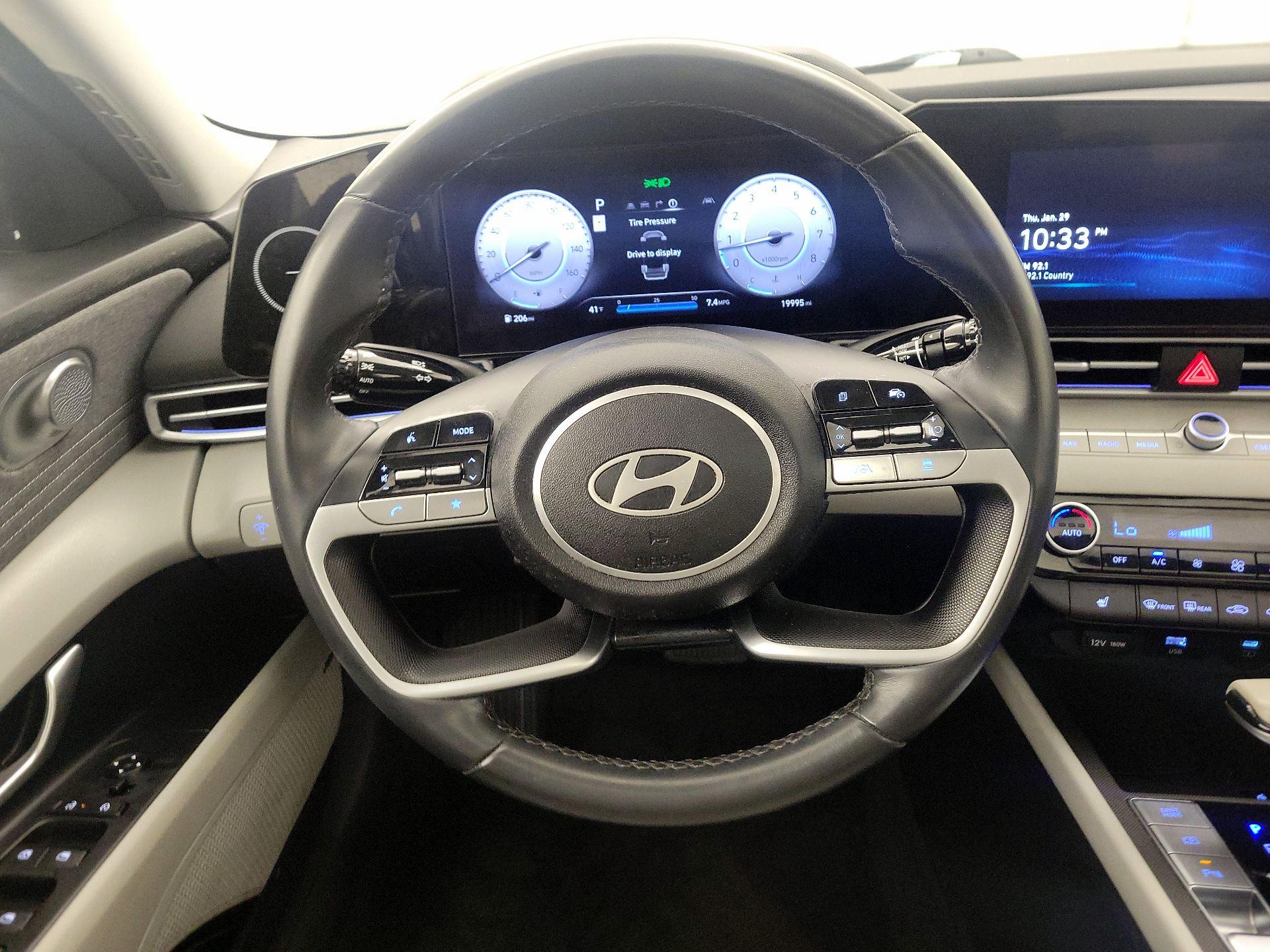 Thumbnail: 2024 Hyundai Elantra - 10