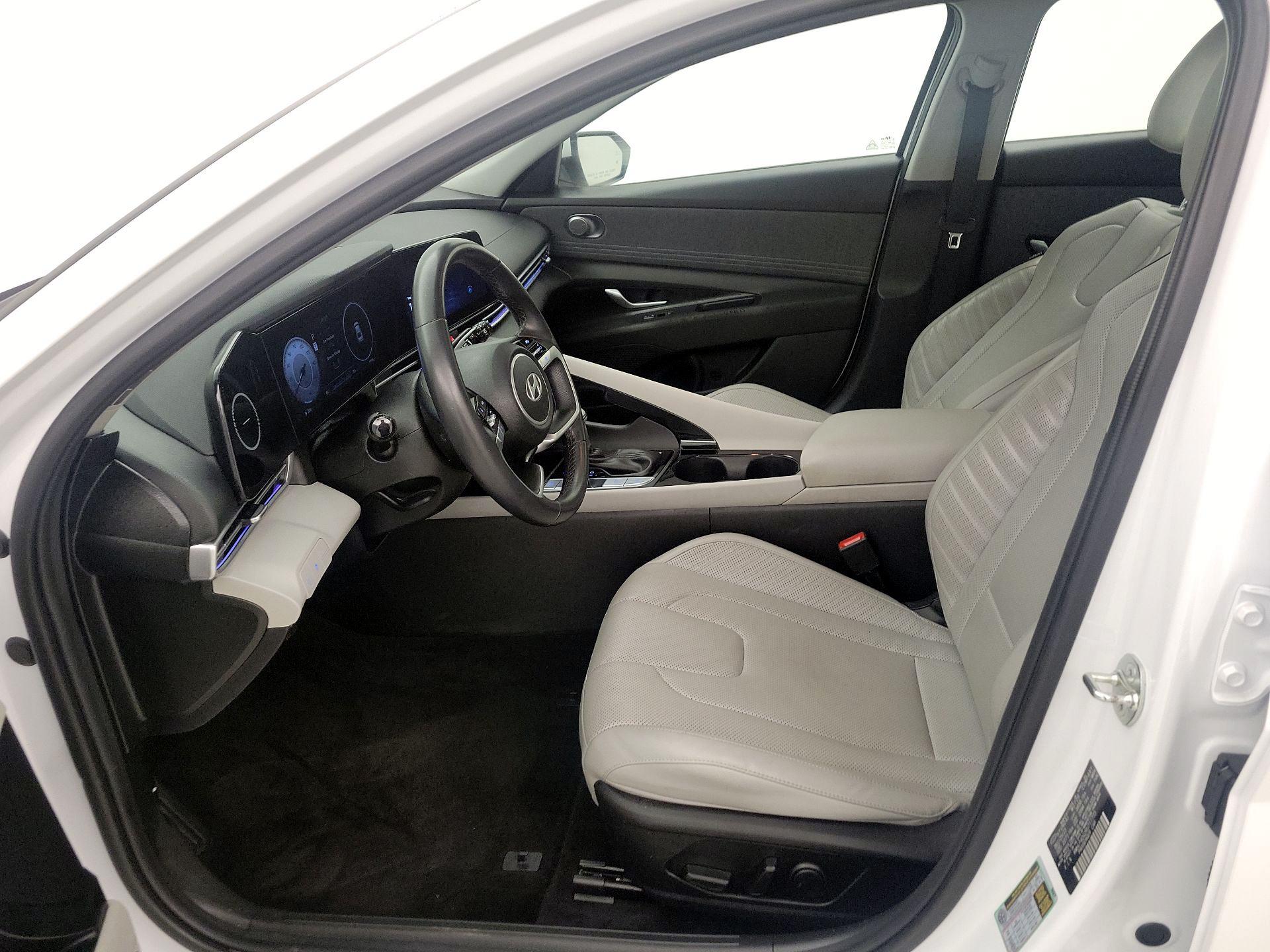 Thumbnail: 2024 Hyundai Elantra - 11