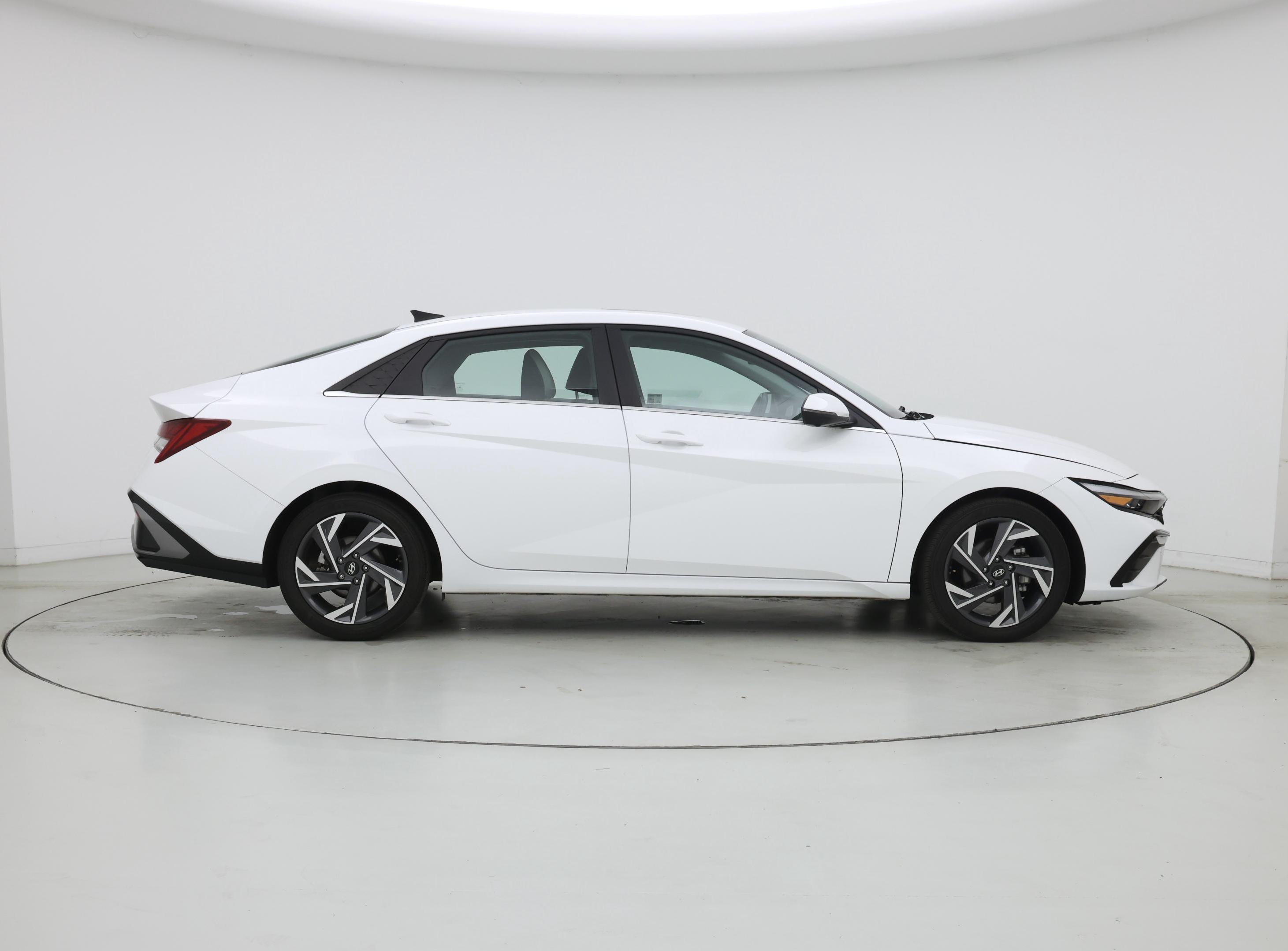 Thumbnail: 2024 Hyundai Elantra - 7