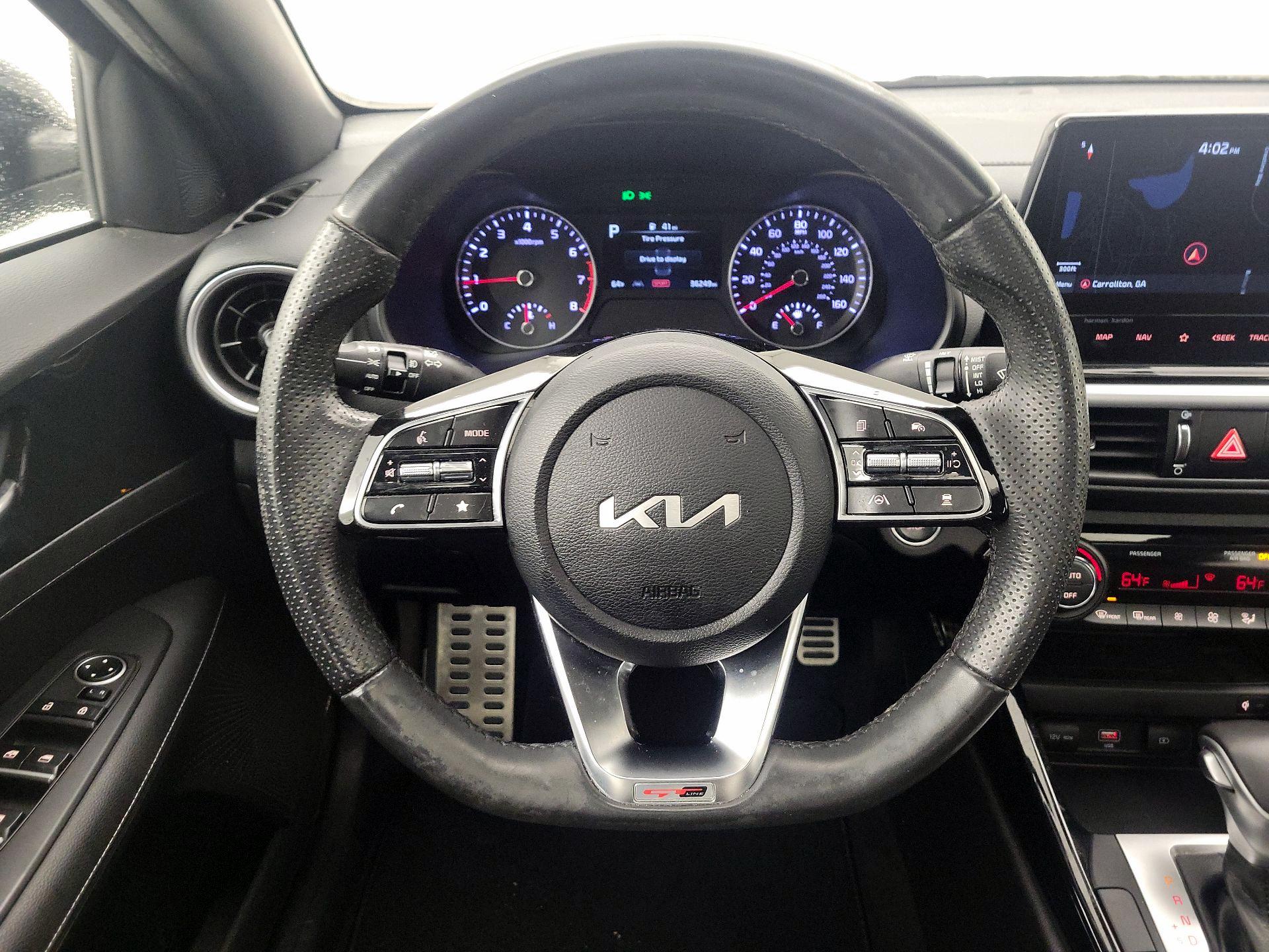 Thumbnail: 2022 Kia Forte - 10