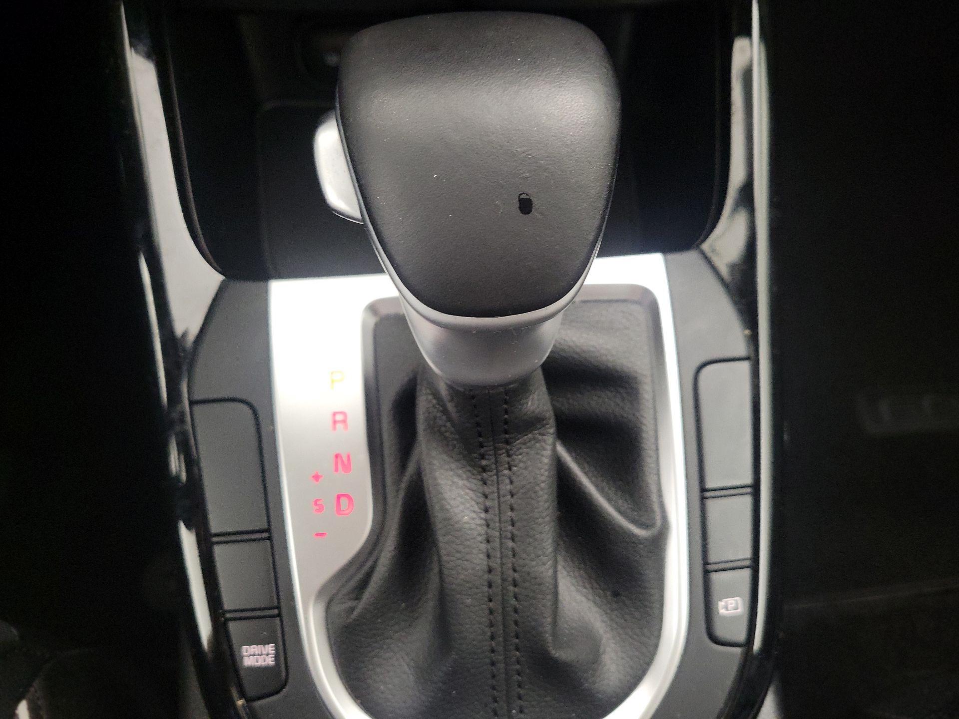 Thumbnail: 2022 Kia Forte - 18