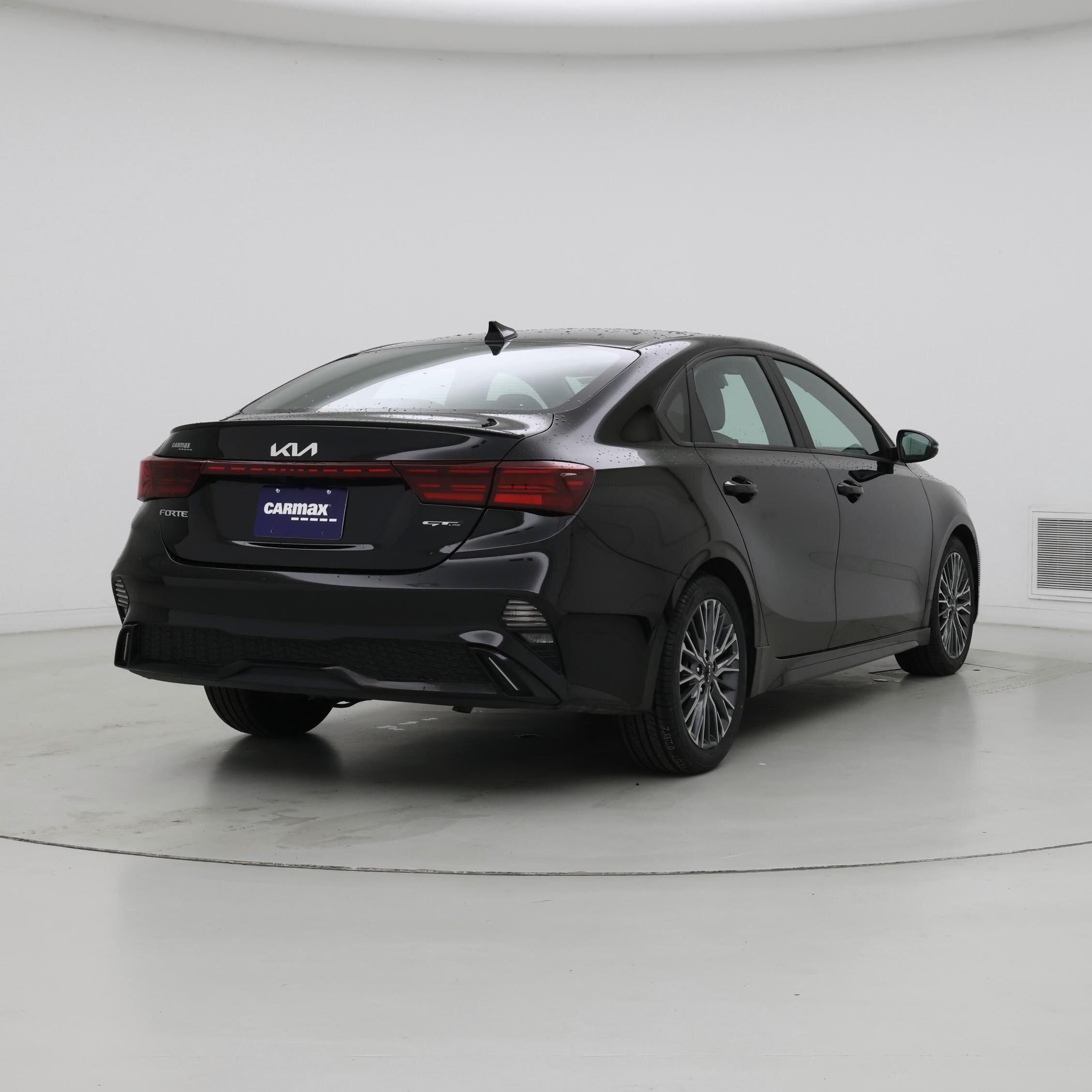 Thumbnail: 2022 Kia Forte - 8