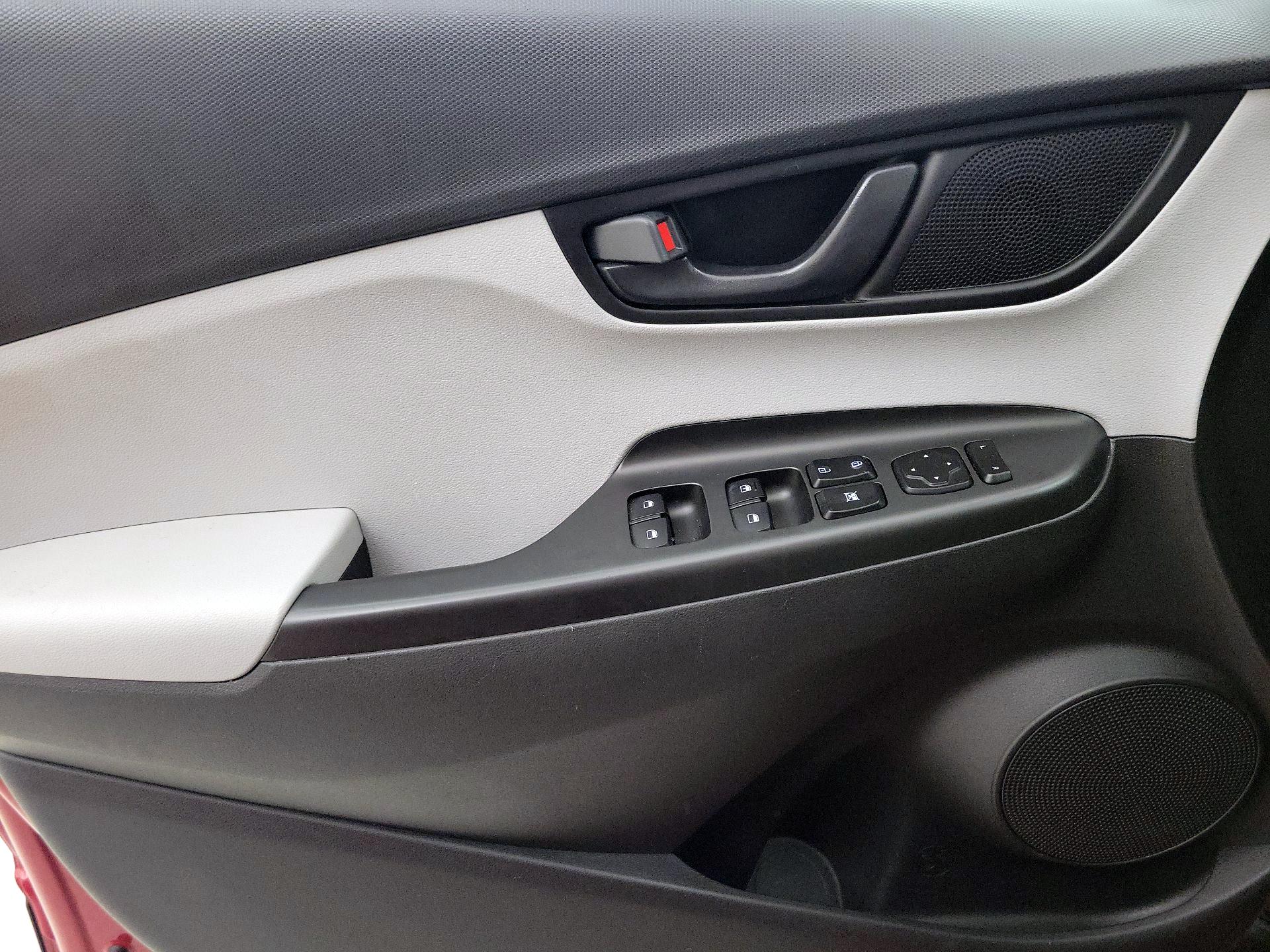 Thumbnail: 2022 Hyundai Kona - 12