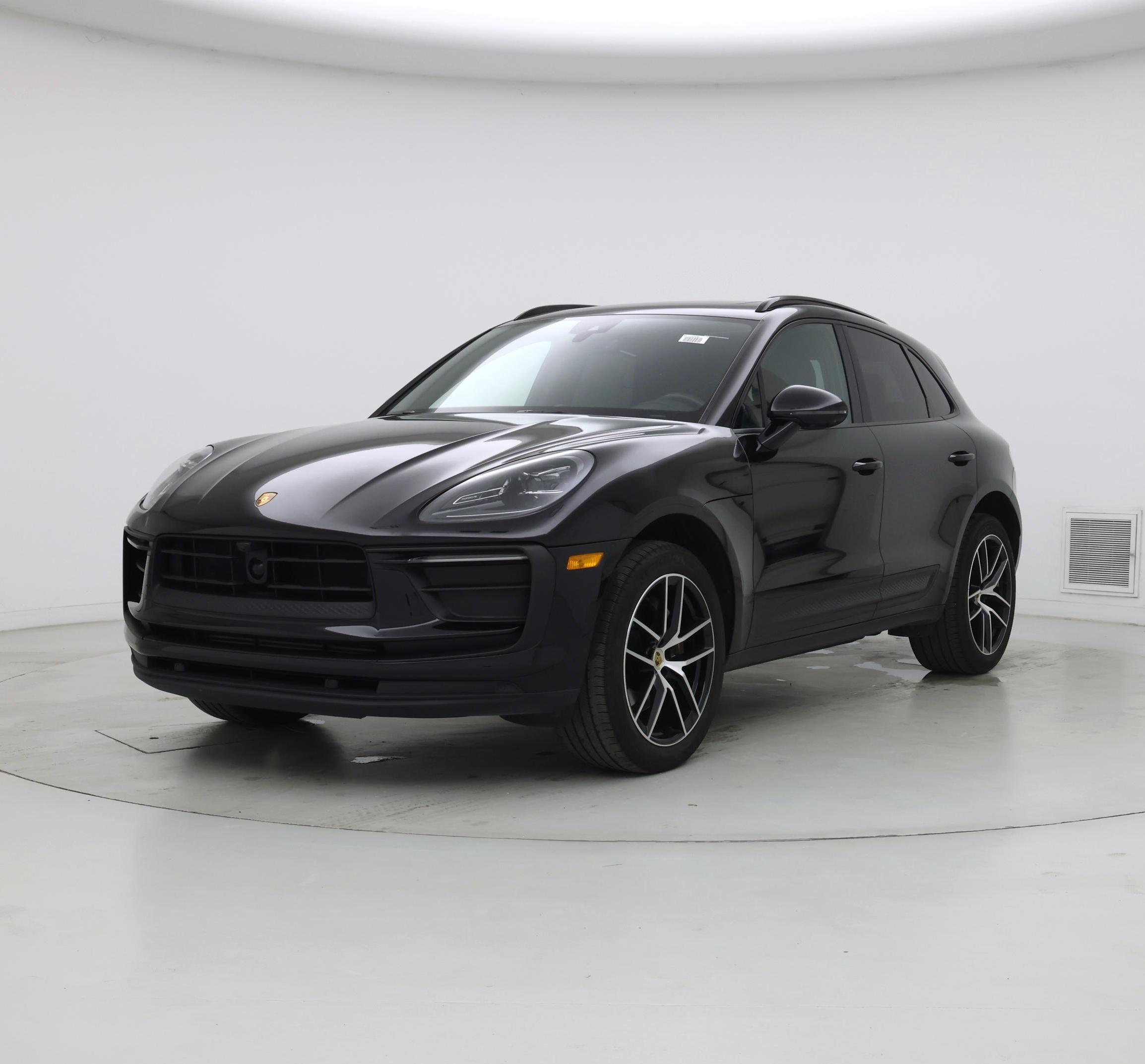 Thumbnail: 2023 Porsche Macan - 4