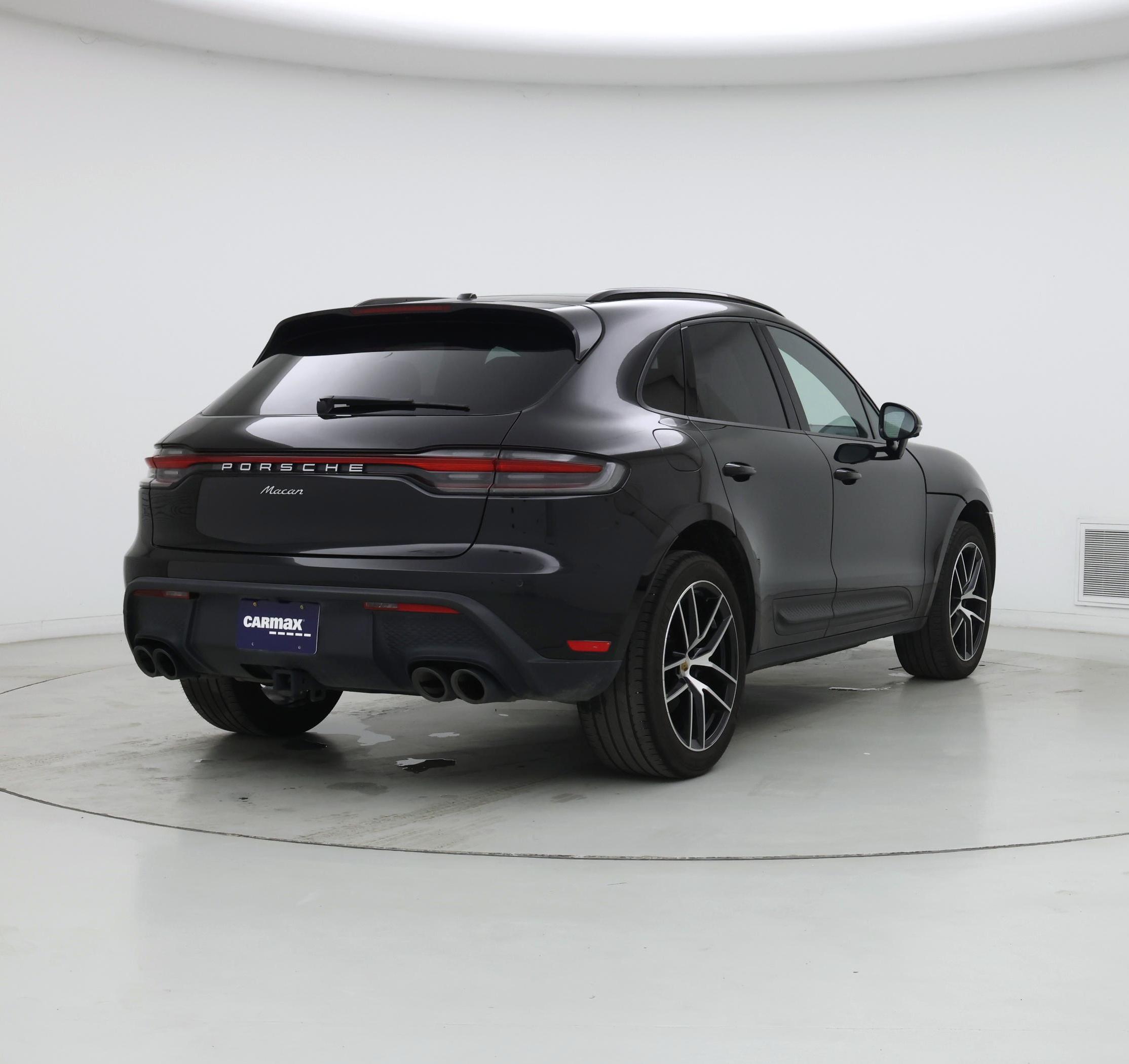 Thumbnail: 2023 Porsche Macan - 8