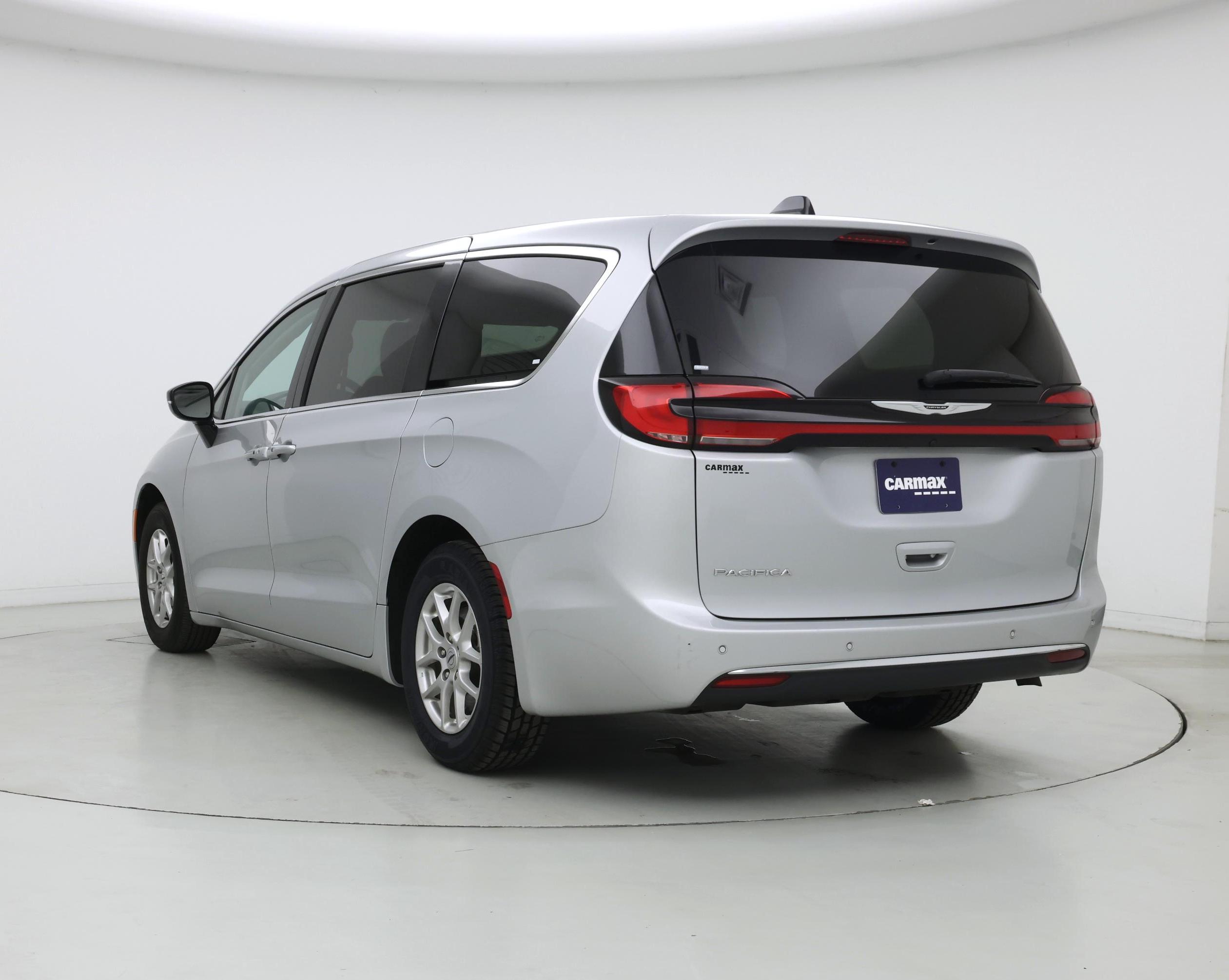 Thumbnail: 2024 Chrysler Pacifica - 2