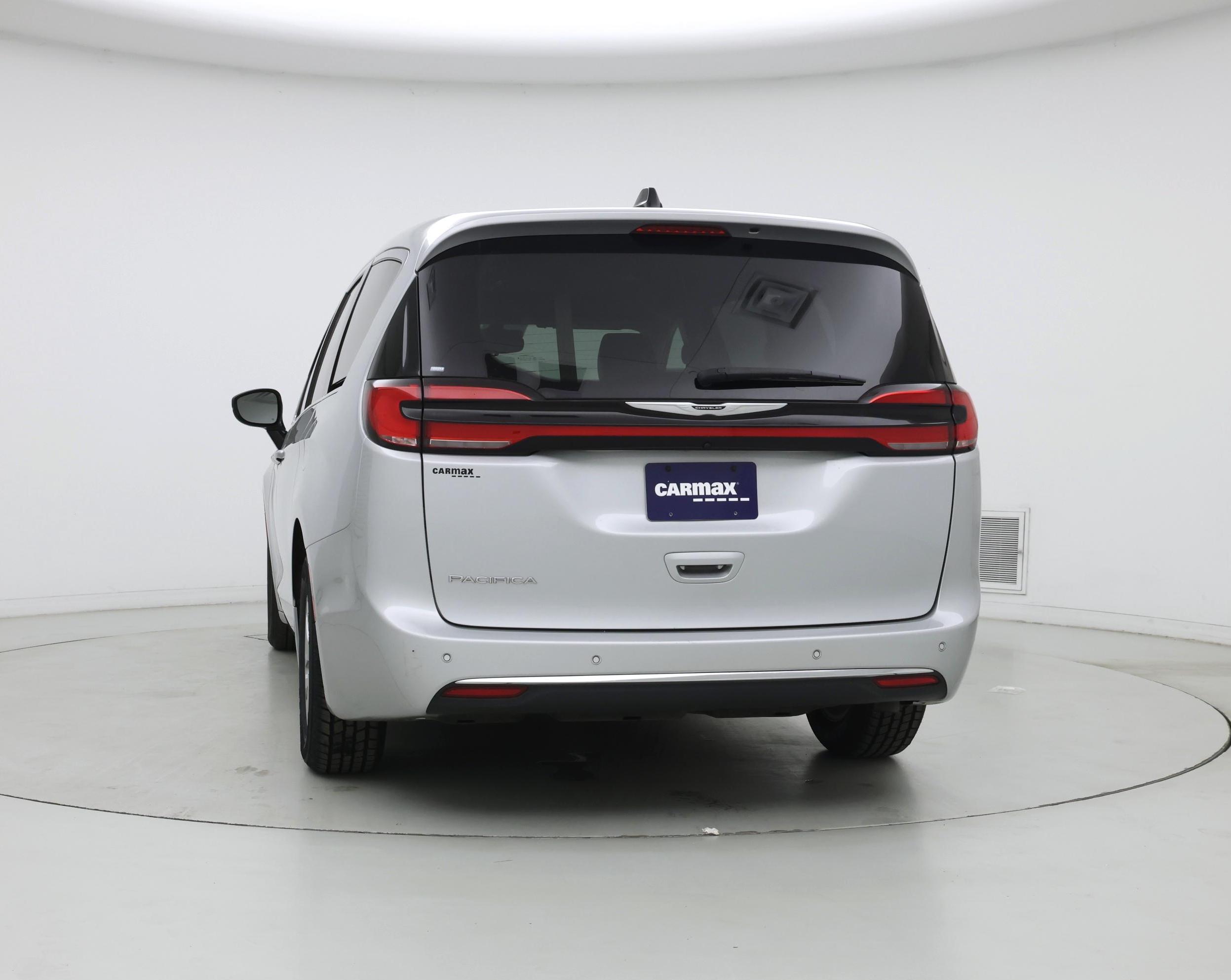 Thumbnail: 2024 Chrysler Pacifica - 6