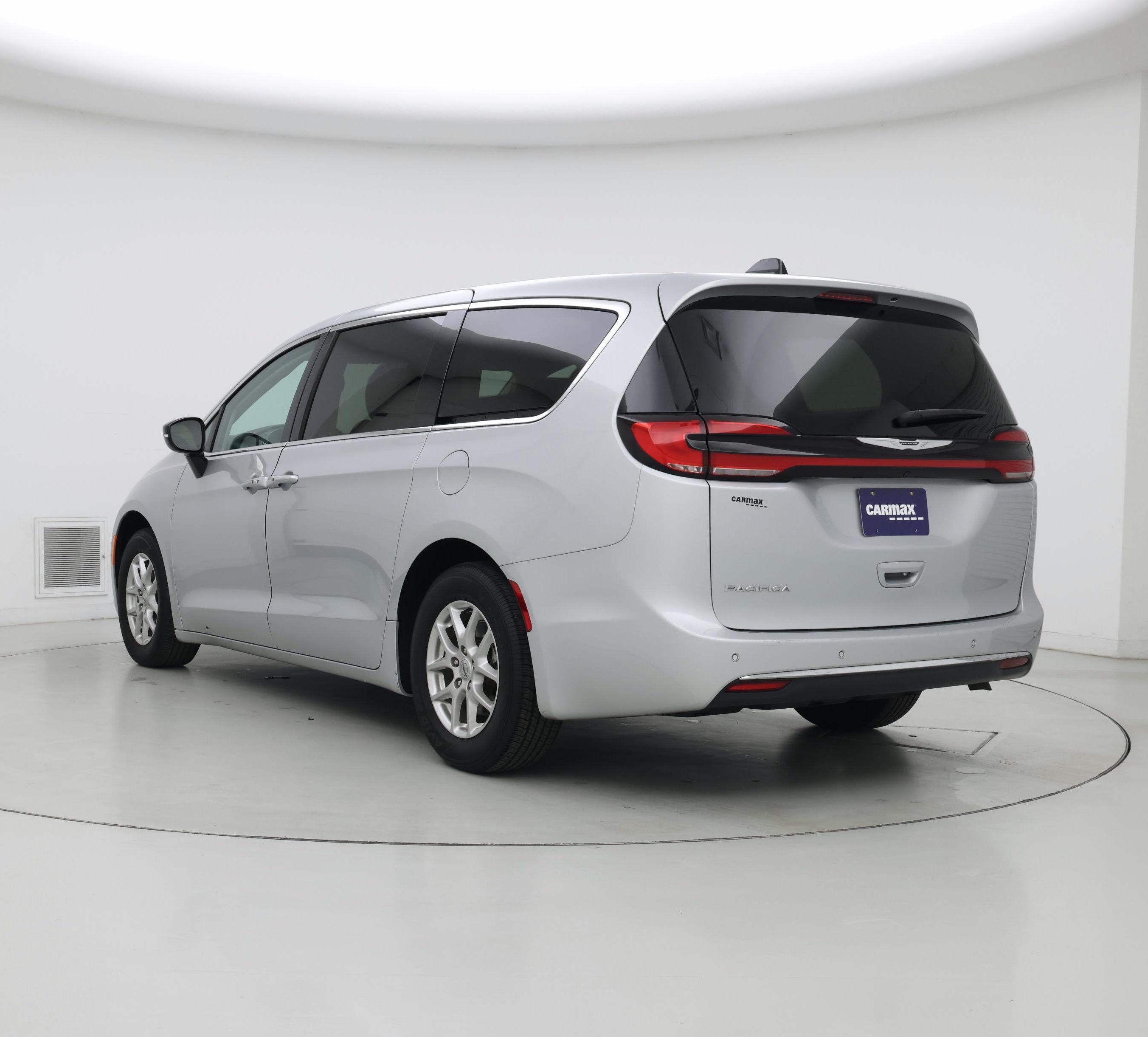 Thumbnail: 2024 Chrysler Pacifica - 2