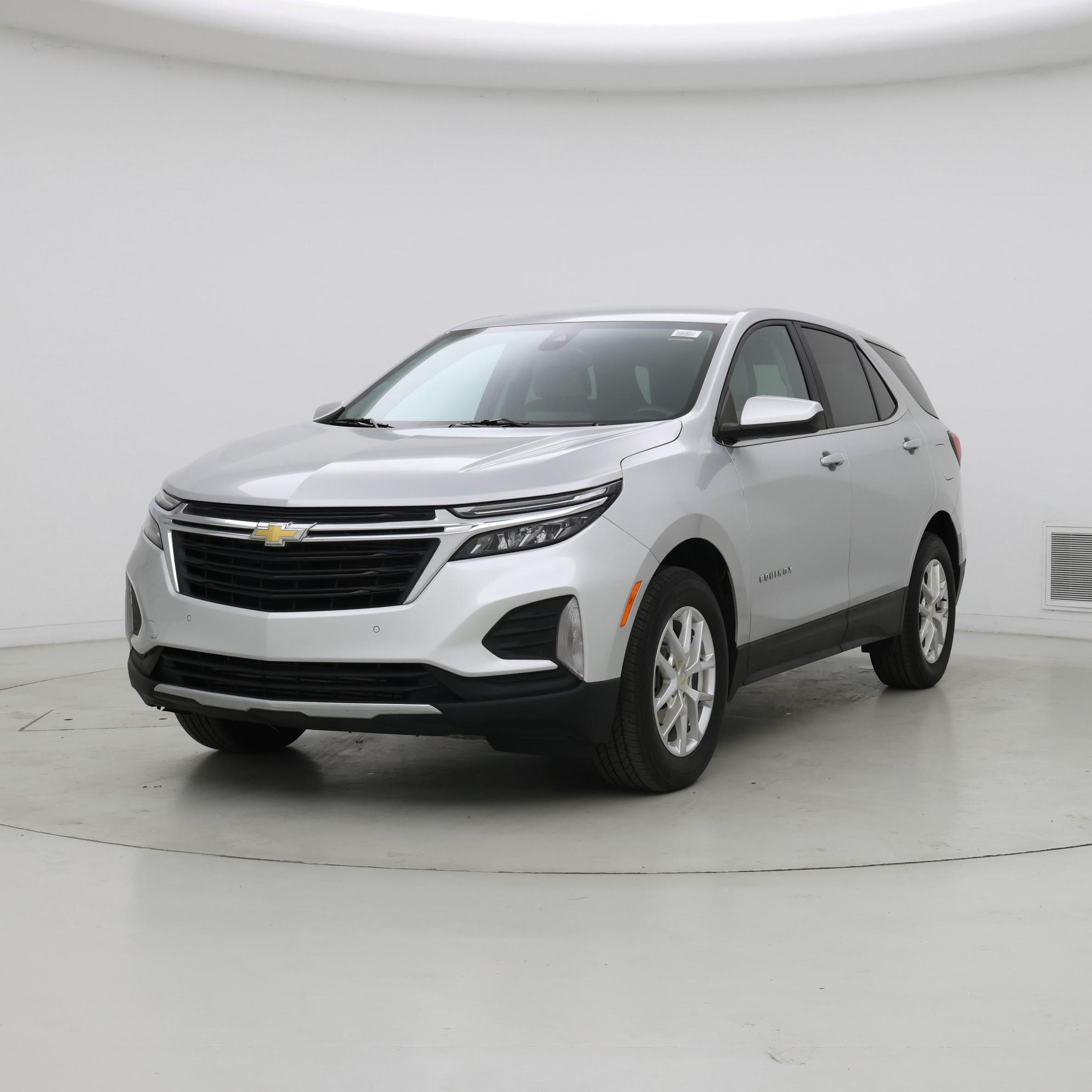 Thumbnail: 2022 Chevrolet Equinox - 4