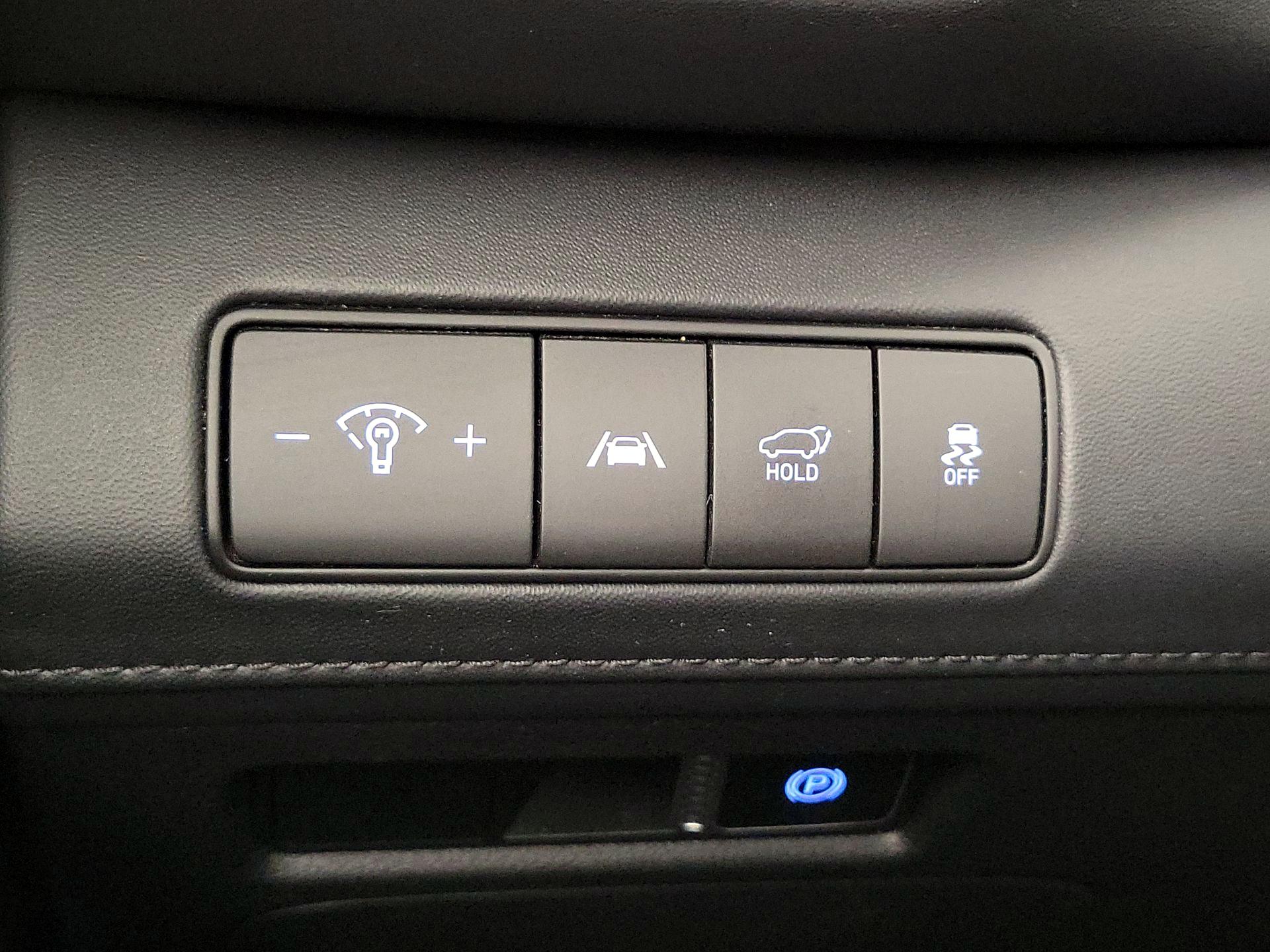 Thumbnail: 2023 Hyundai Santa Fe - 13