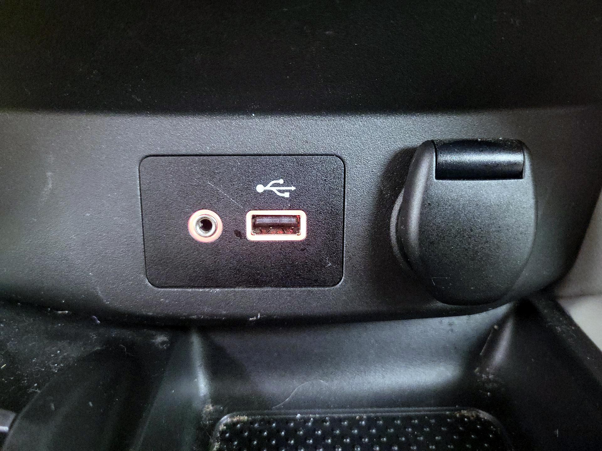 Thumbnail: 2020 Nissan Rogue Sport - 19