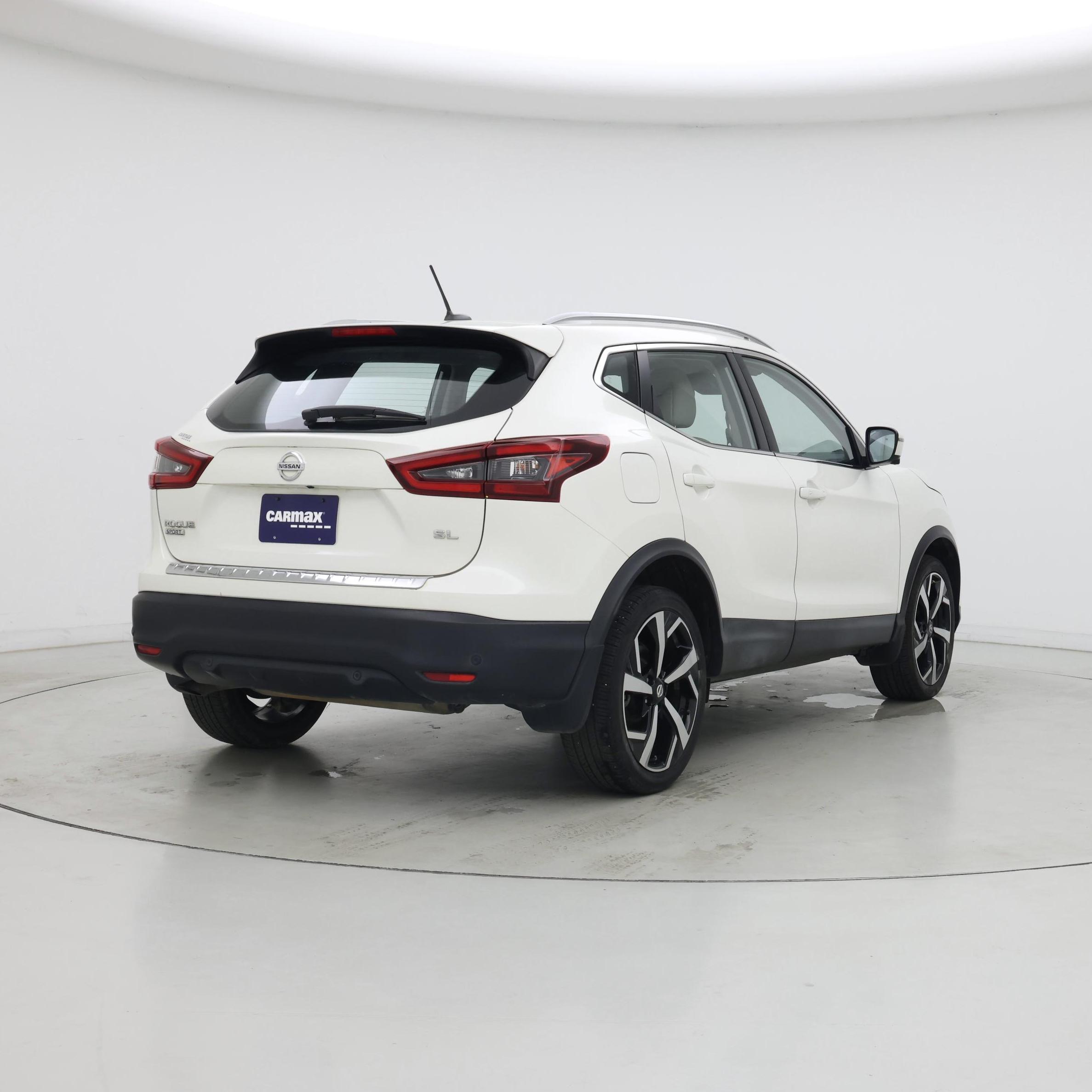 Thumbnail: 2020 Nissan Rogue Sport - 8