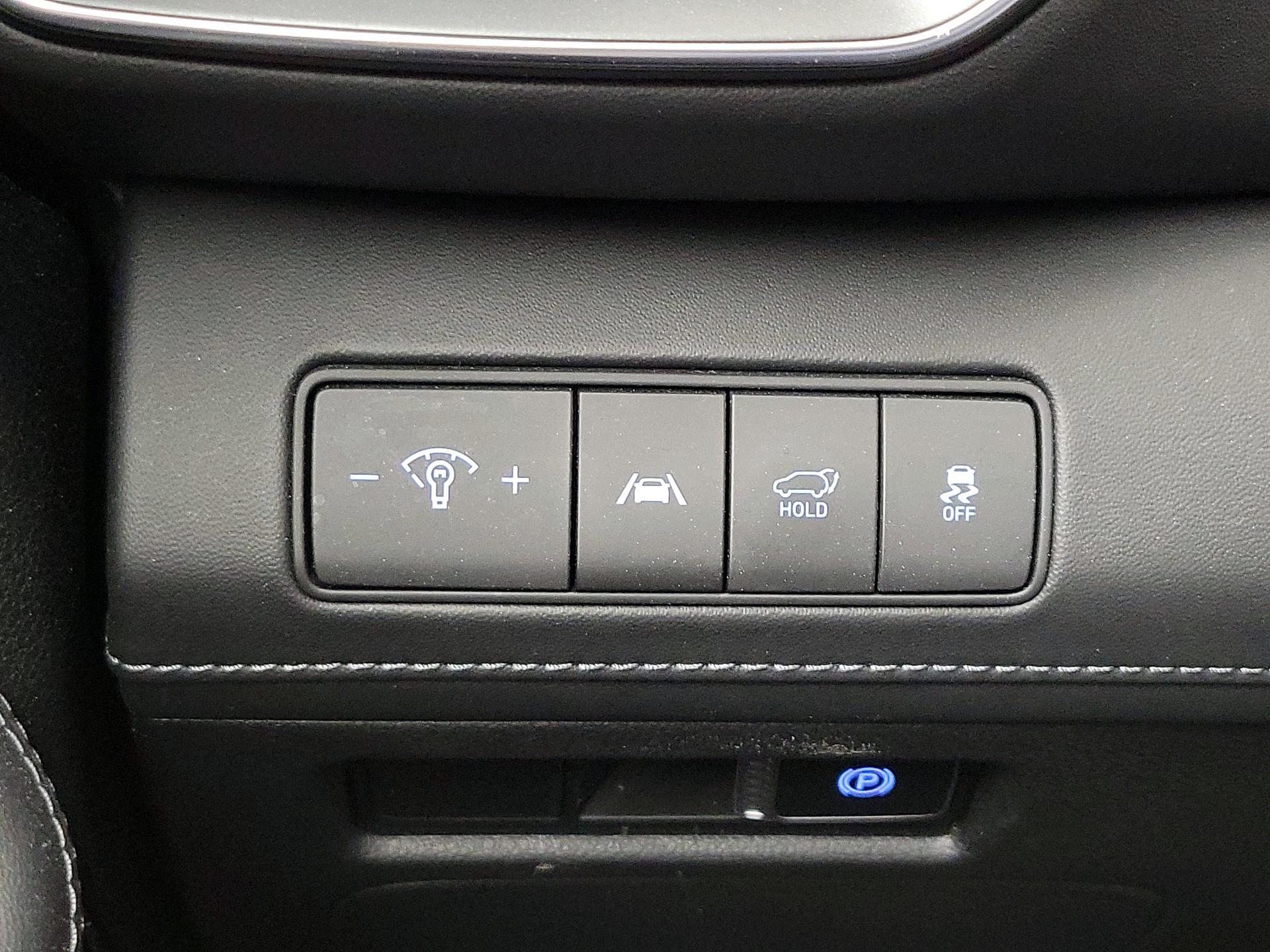 Thumbnail: 2023 Hyundai Santa Fe - 13