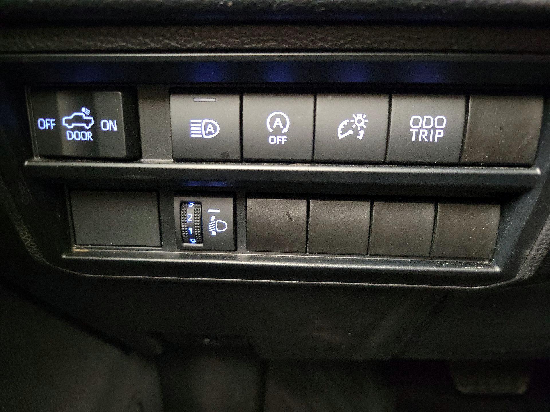 Thumbnail: 2024 Toyota Tundra - 13