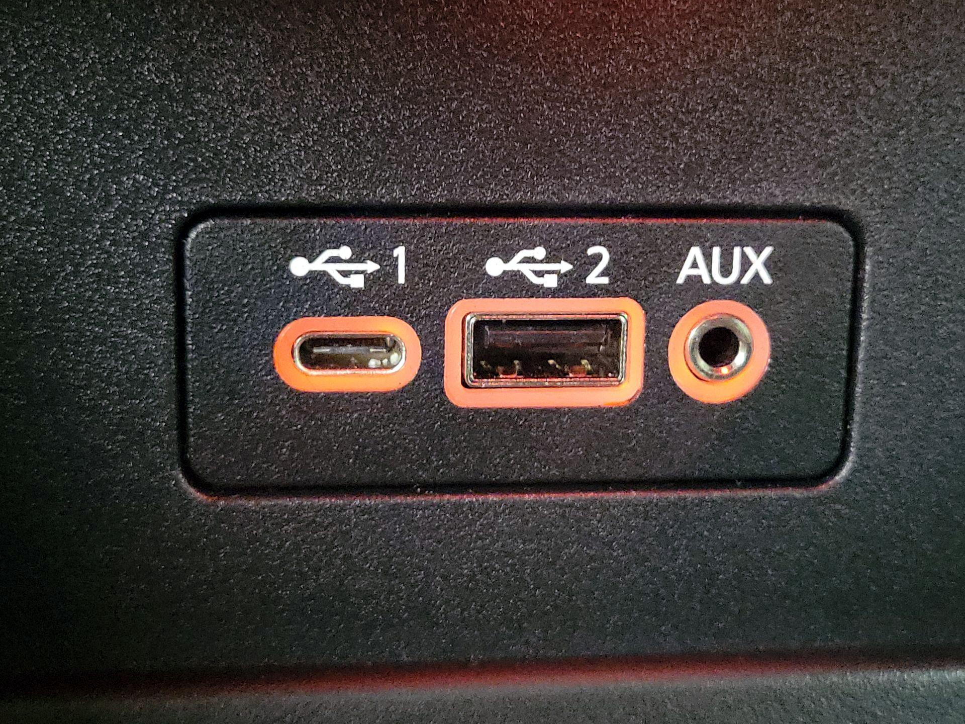 Thumbnail: 2023 Nissan Sentra - 18