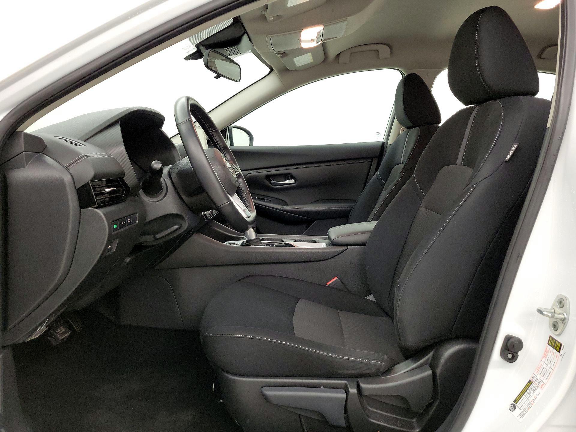 Thumbnail: 2023 Nissan Sentra - 11