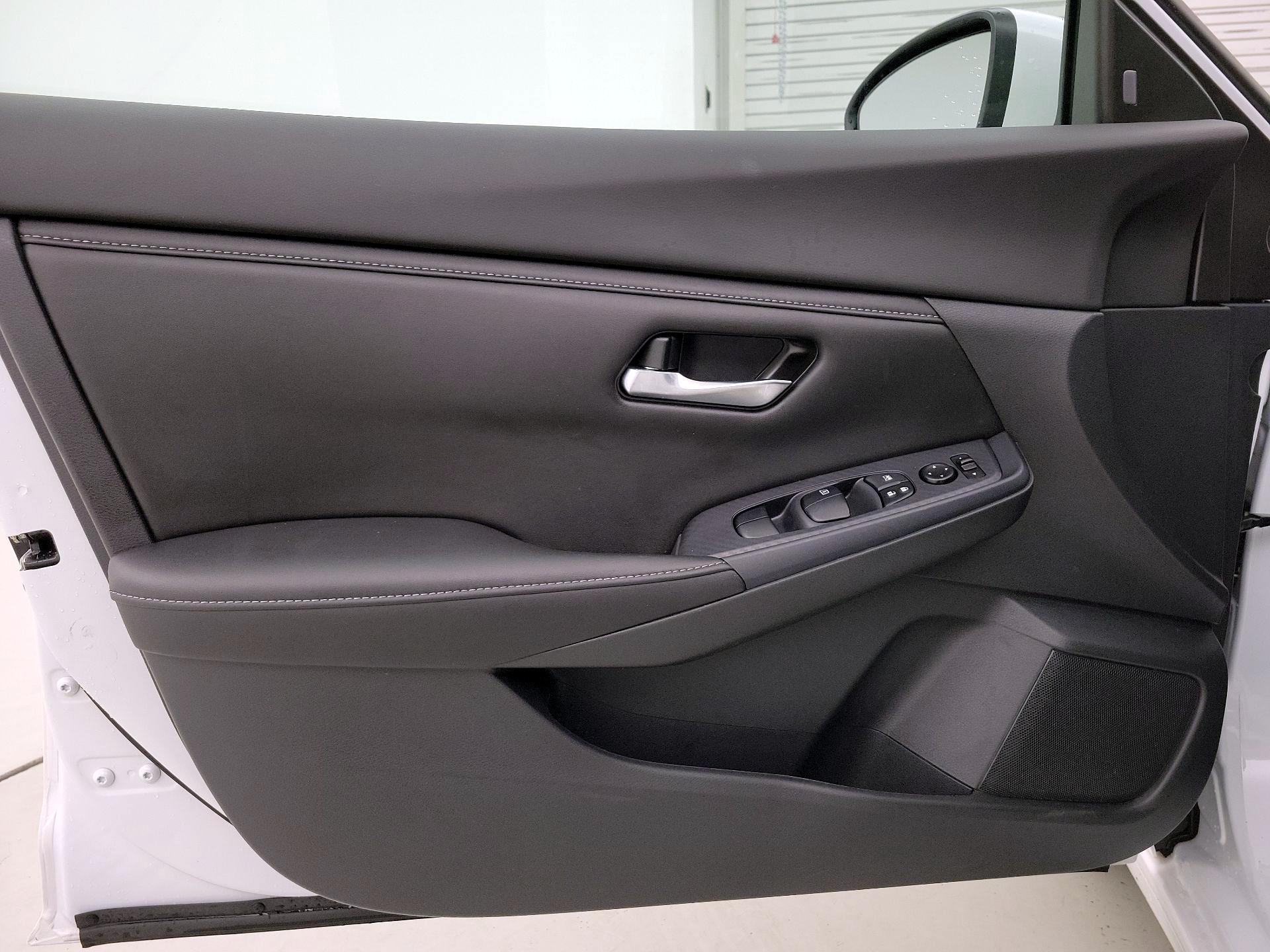 Thumbnail: 2023 Nissan Sentra - 12