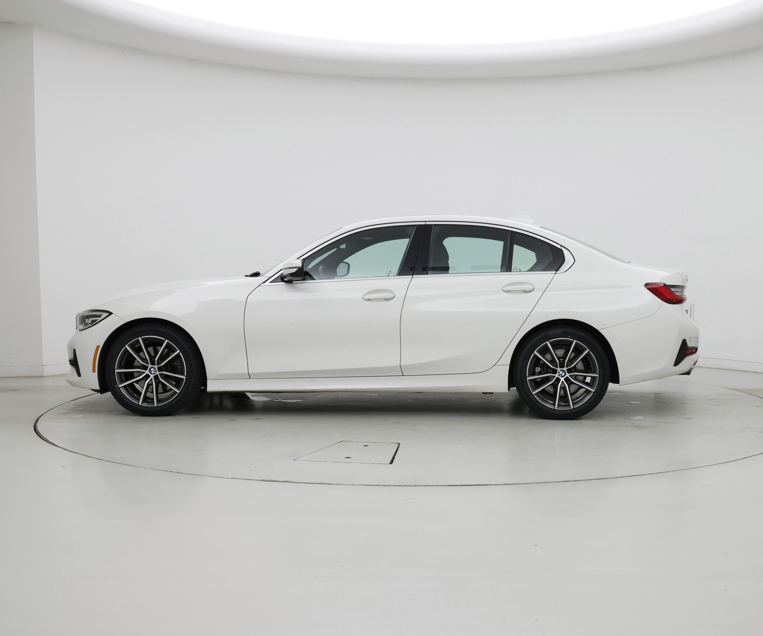 Thumbnail: 2021 BMW 3 Series - 3