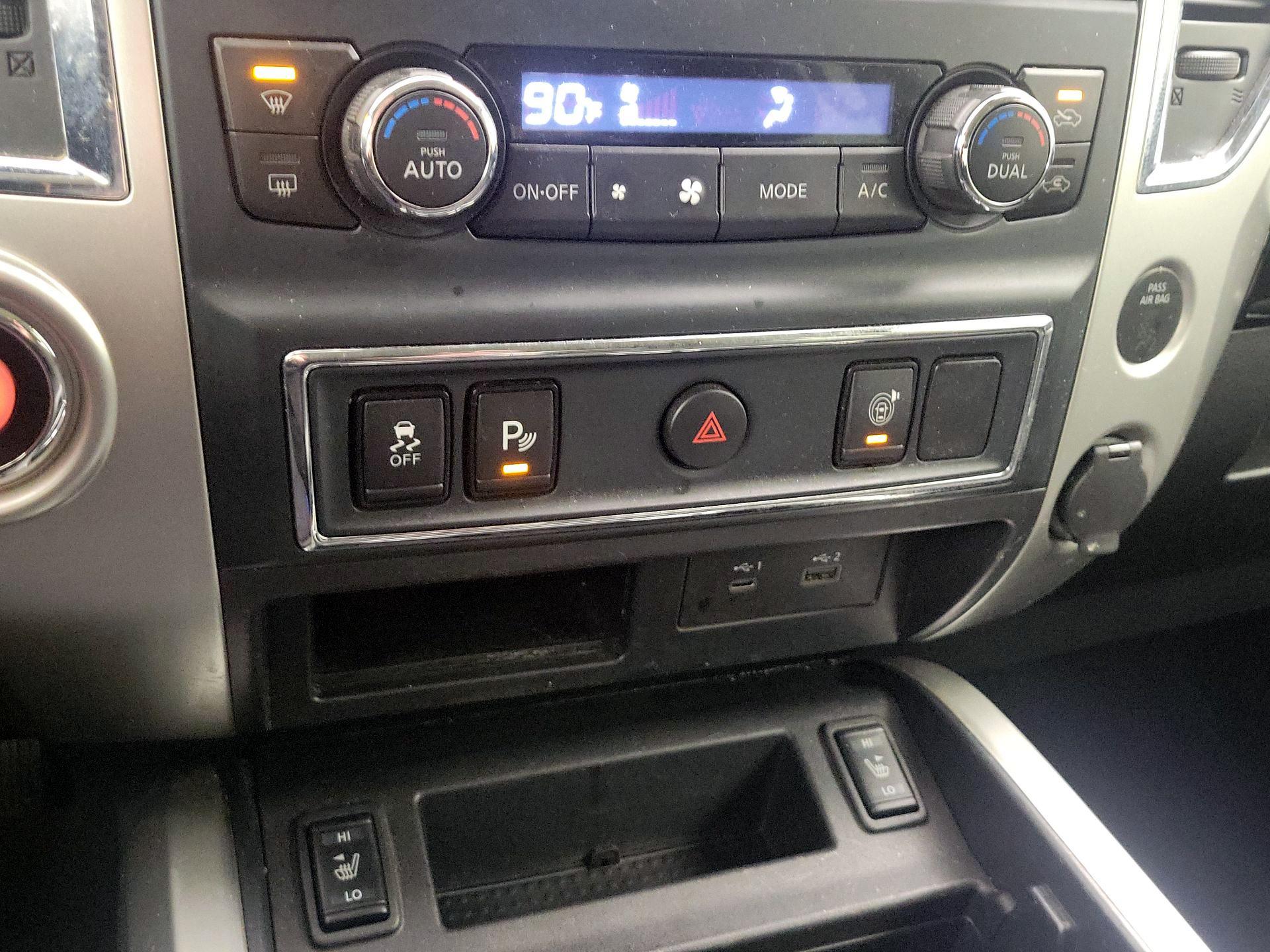 Thumbnail: 2021 Nissan Titan - 17