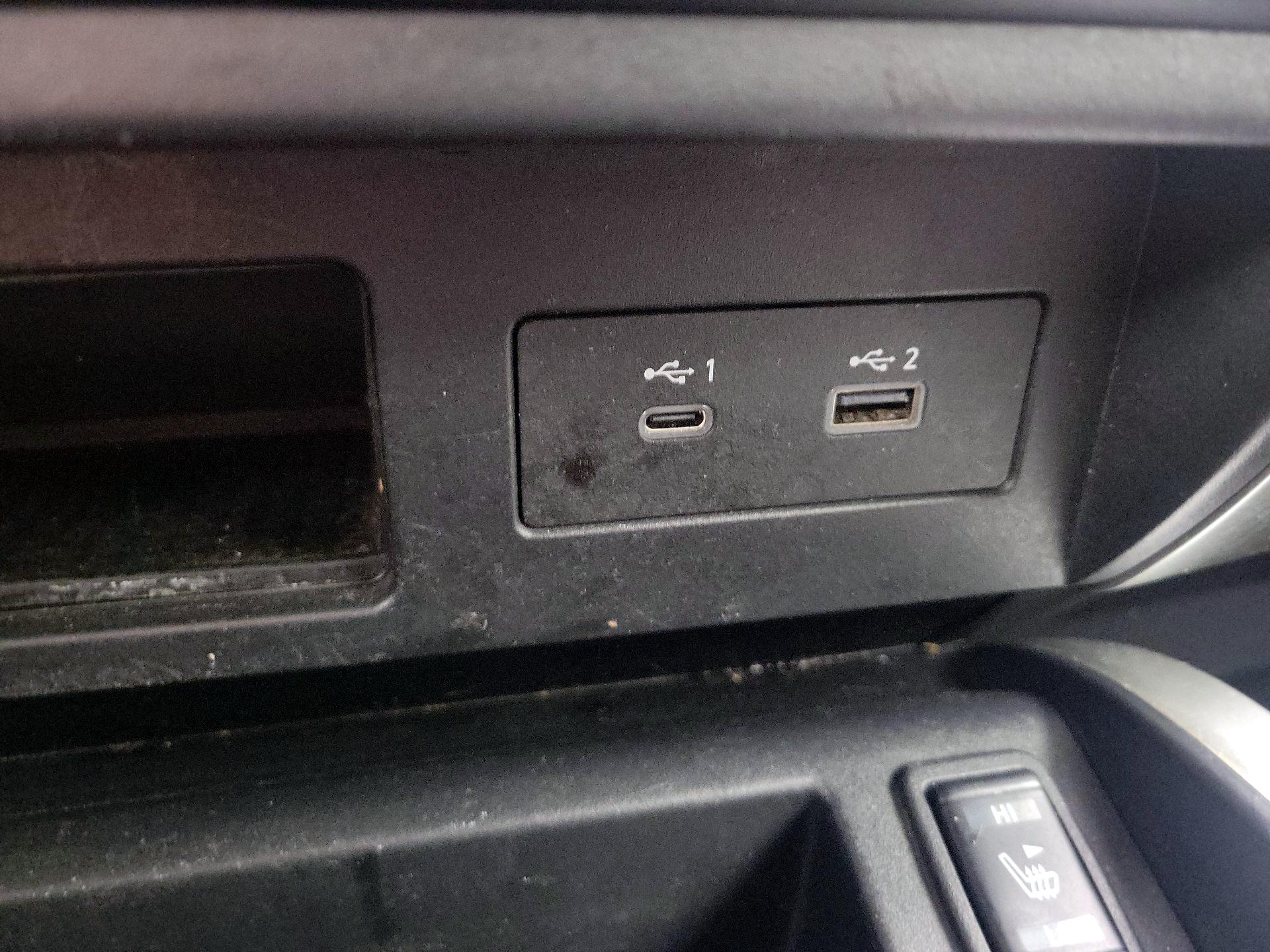 Thumbnail: 2021 Nissan Titan - 19