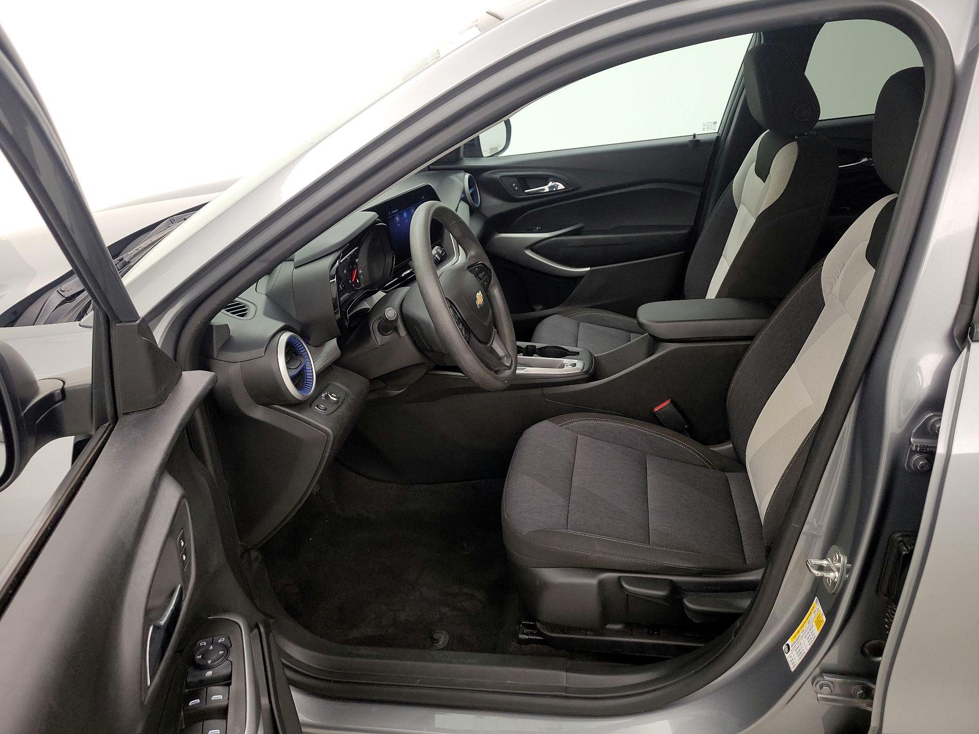 Thumbnail: 2024 Chevrolet Trax - 11