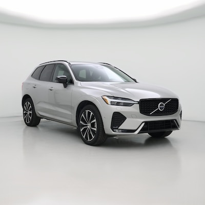 2023 Volvo XC60 B5 Plus Dark Theme