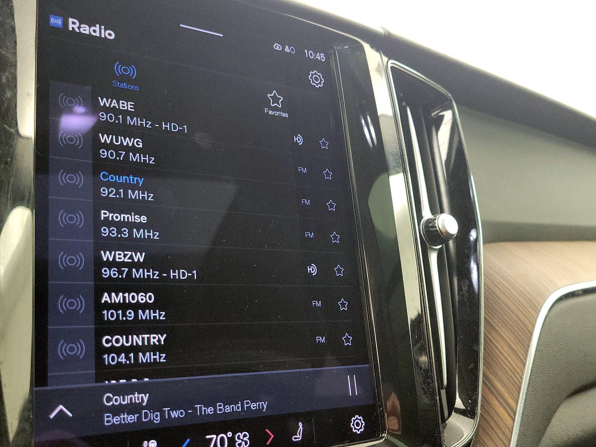 Thumbnail: 2023 Volvo XC60 - 16