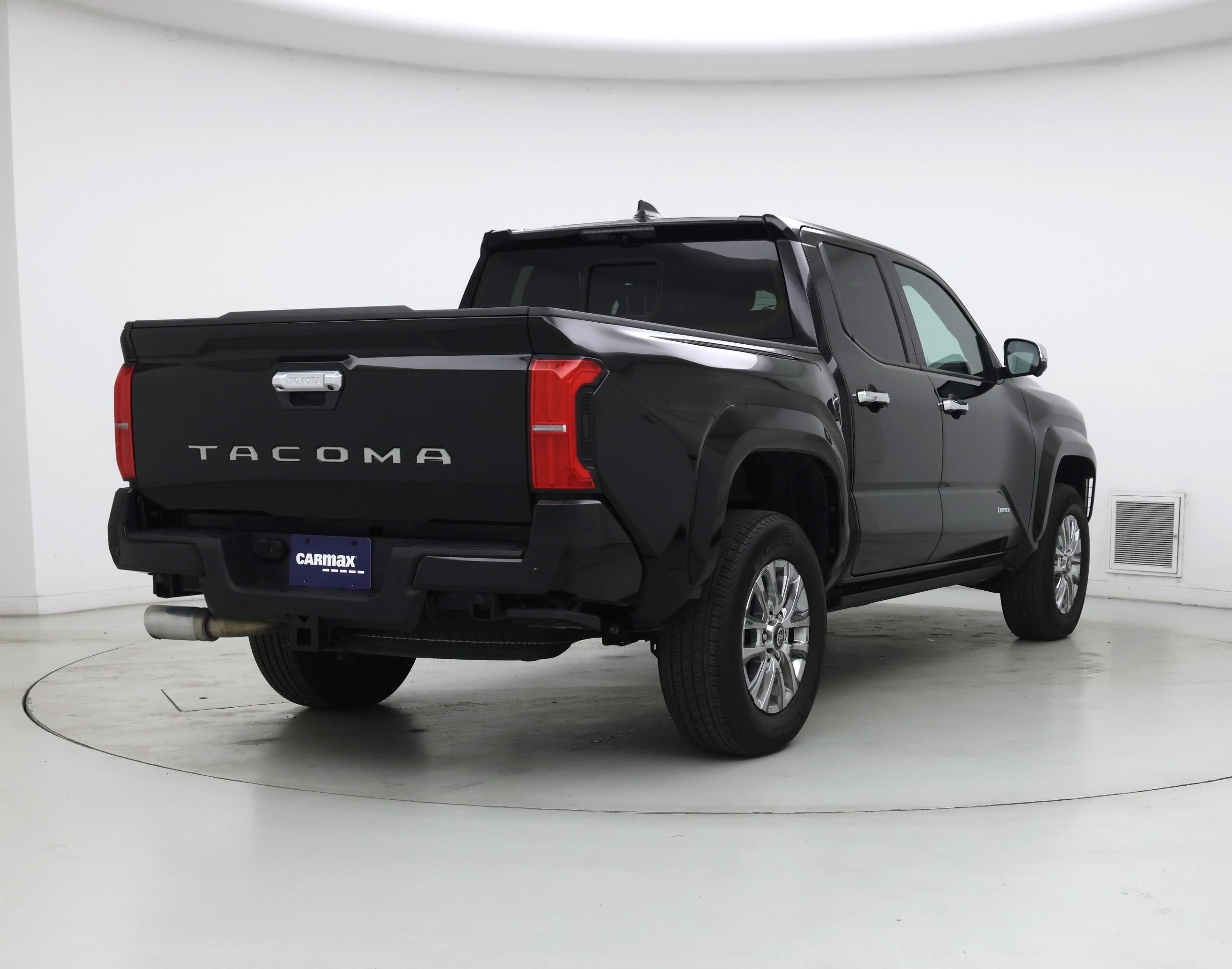 Thumbnail: 2024 Toyota Tacoma - 8
