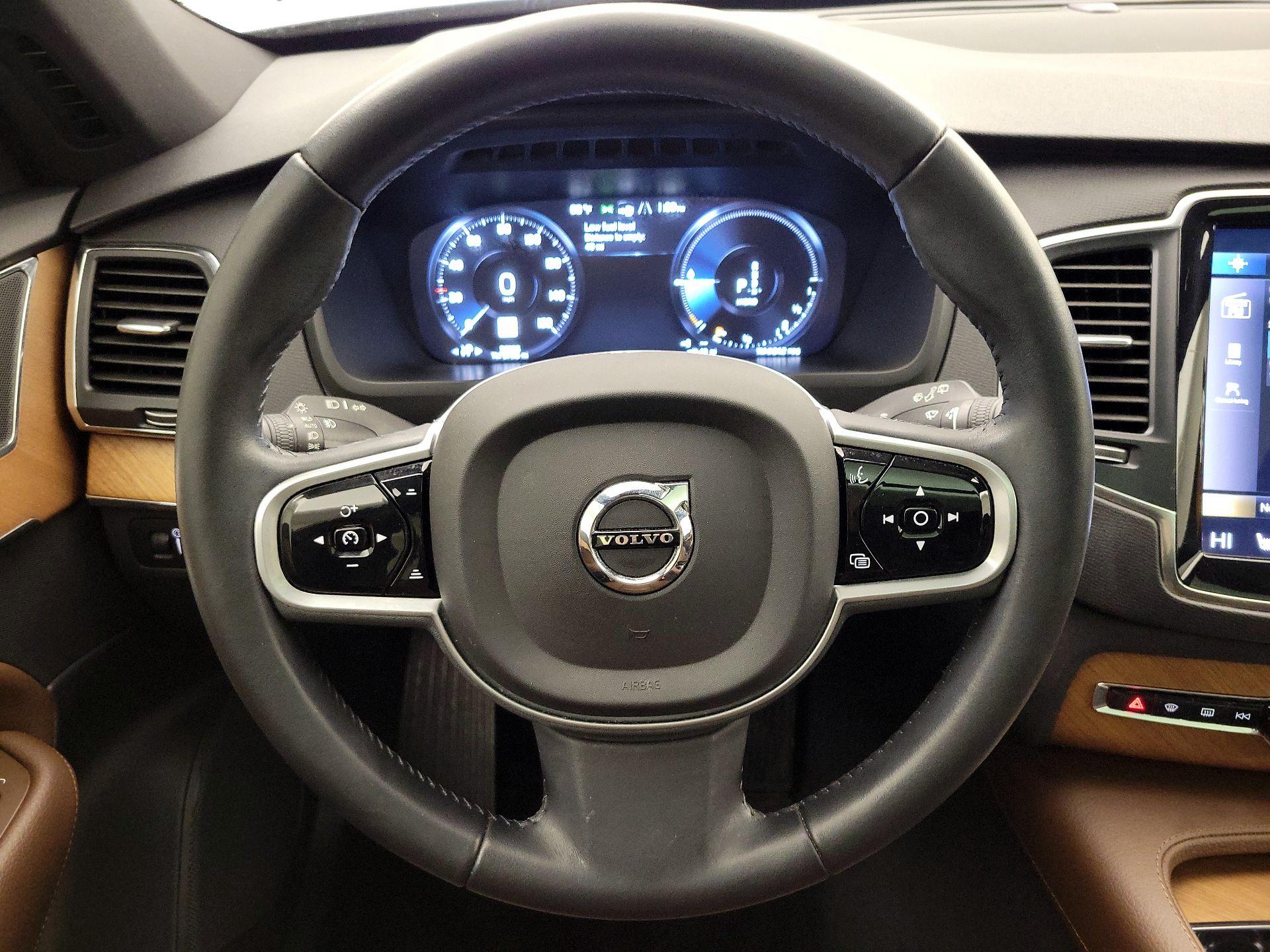 Thumbnail: 2022 Volvo XC90 - 10