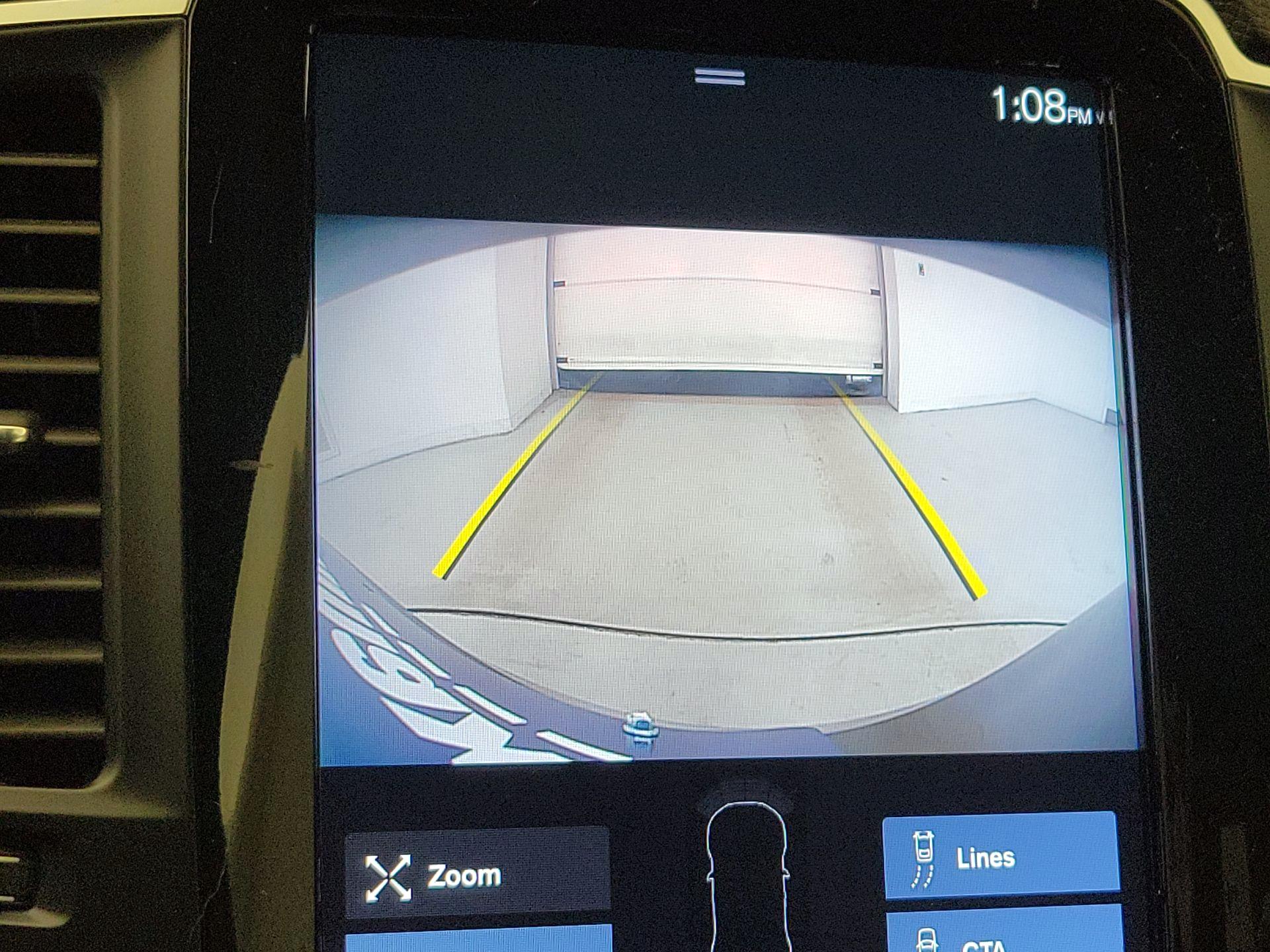 Thumbnail: 2022 Volvo XC90 - 14