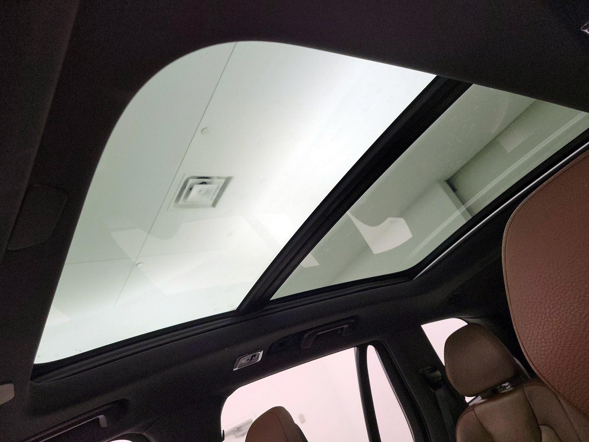 Thumbnail: 2022 Volvo XC90 - 19