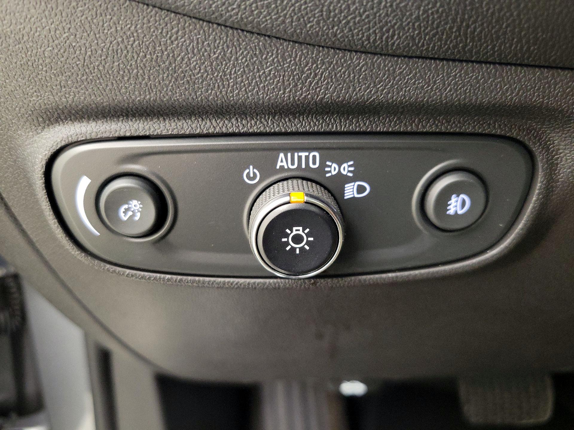 Thumbnail: 2023 Chevrolet Equinox - 13