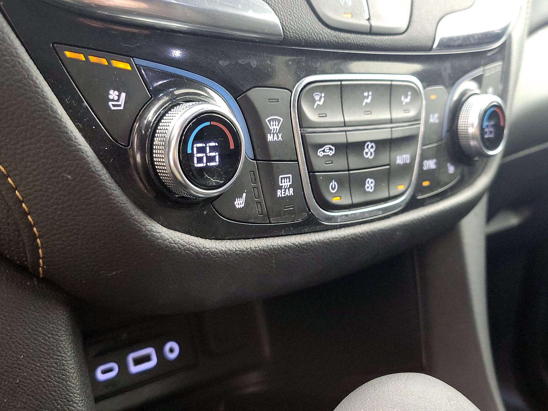 Thumbnail: 2023 Chevrolet Equinox - 17