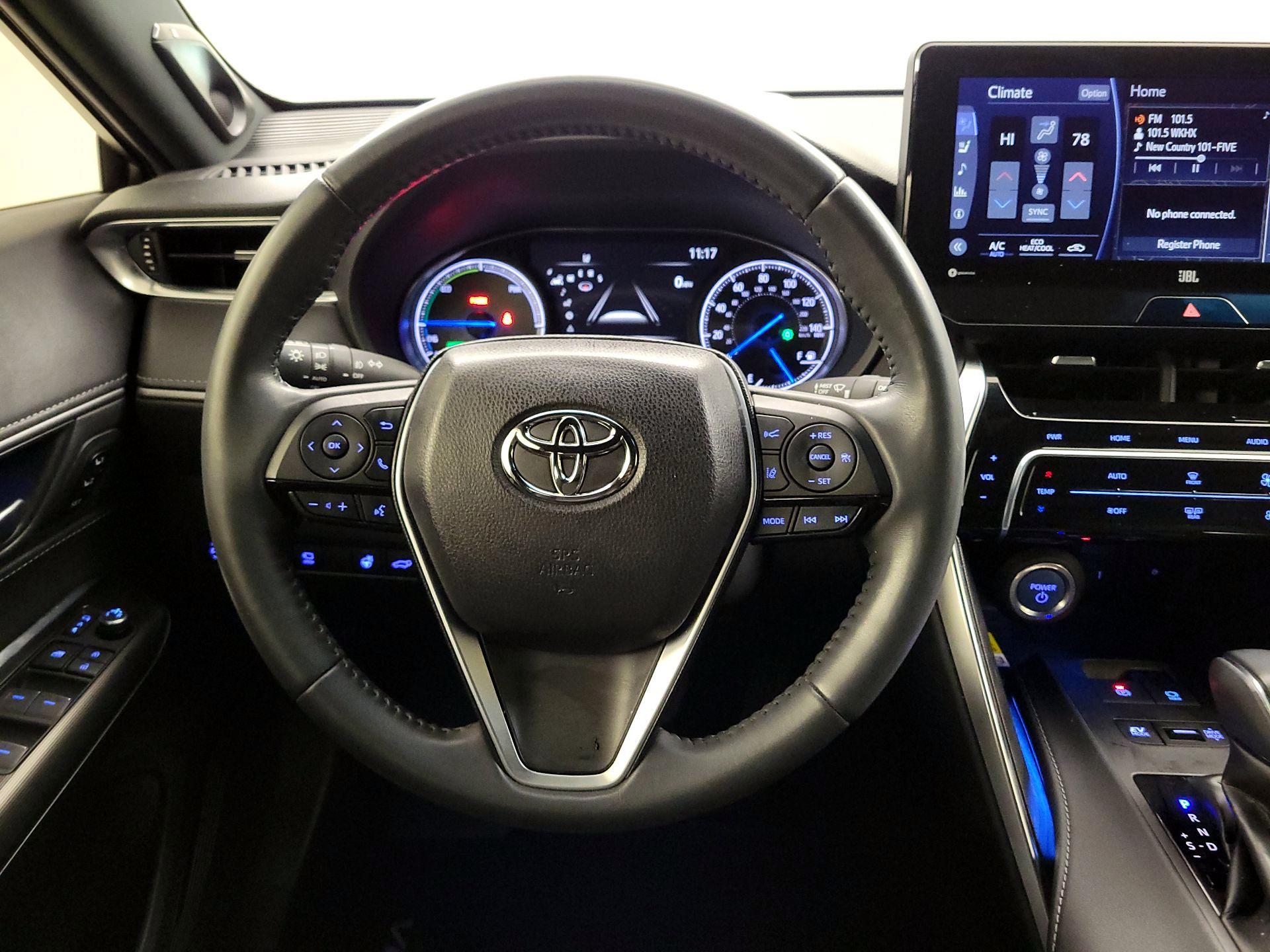 Thumbnail: 2022 Toyota Venza - 10