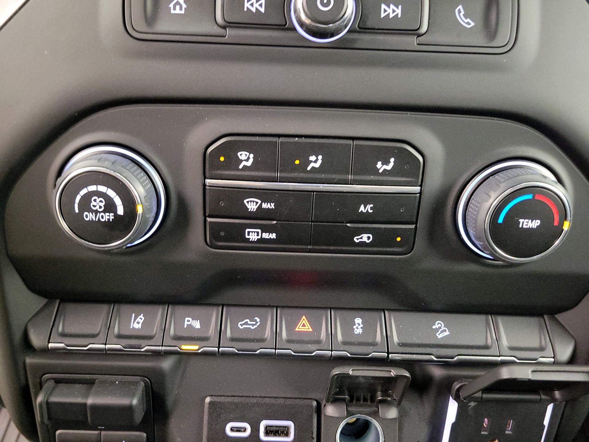 Thumbnail: 2024 Chevrolet Silverado 2500 - 16