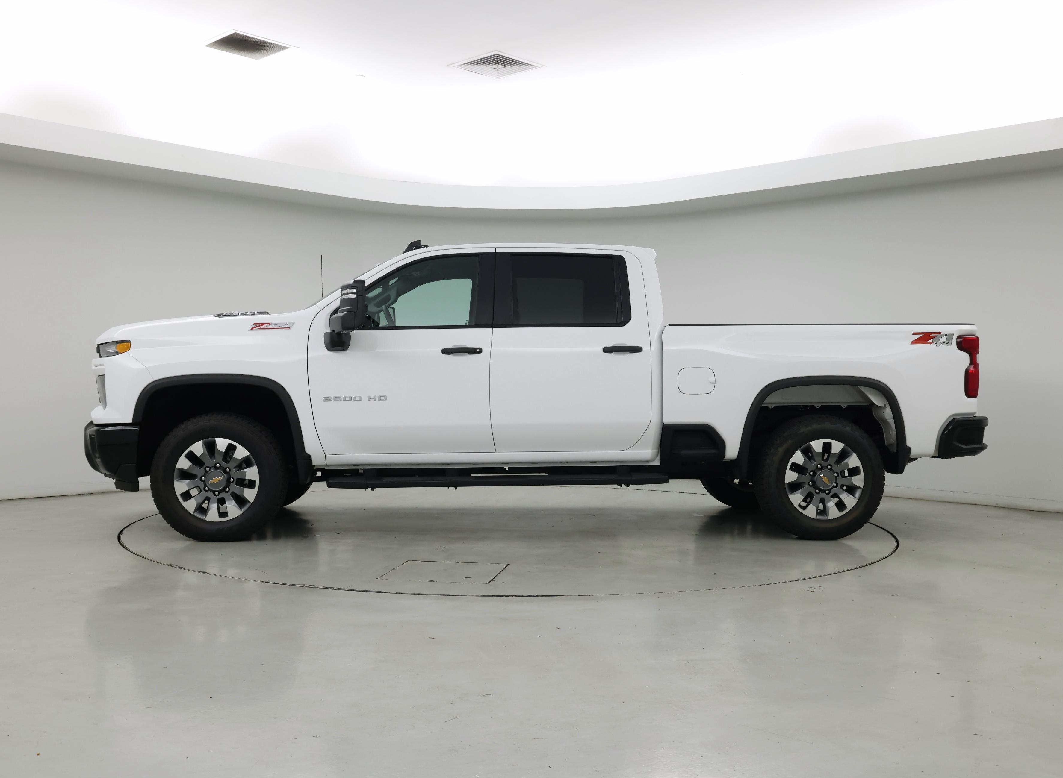 Thumbnail: 2024 Chevrolet Silverado 2500 - 3